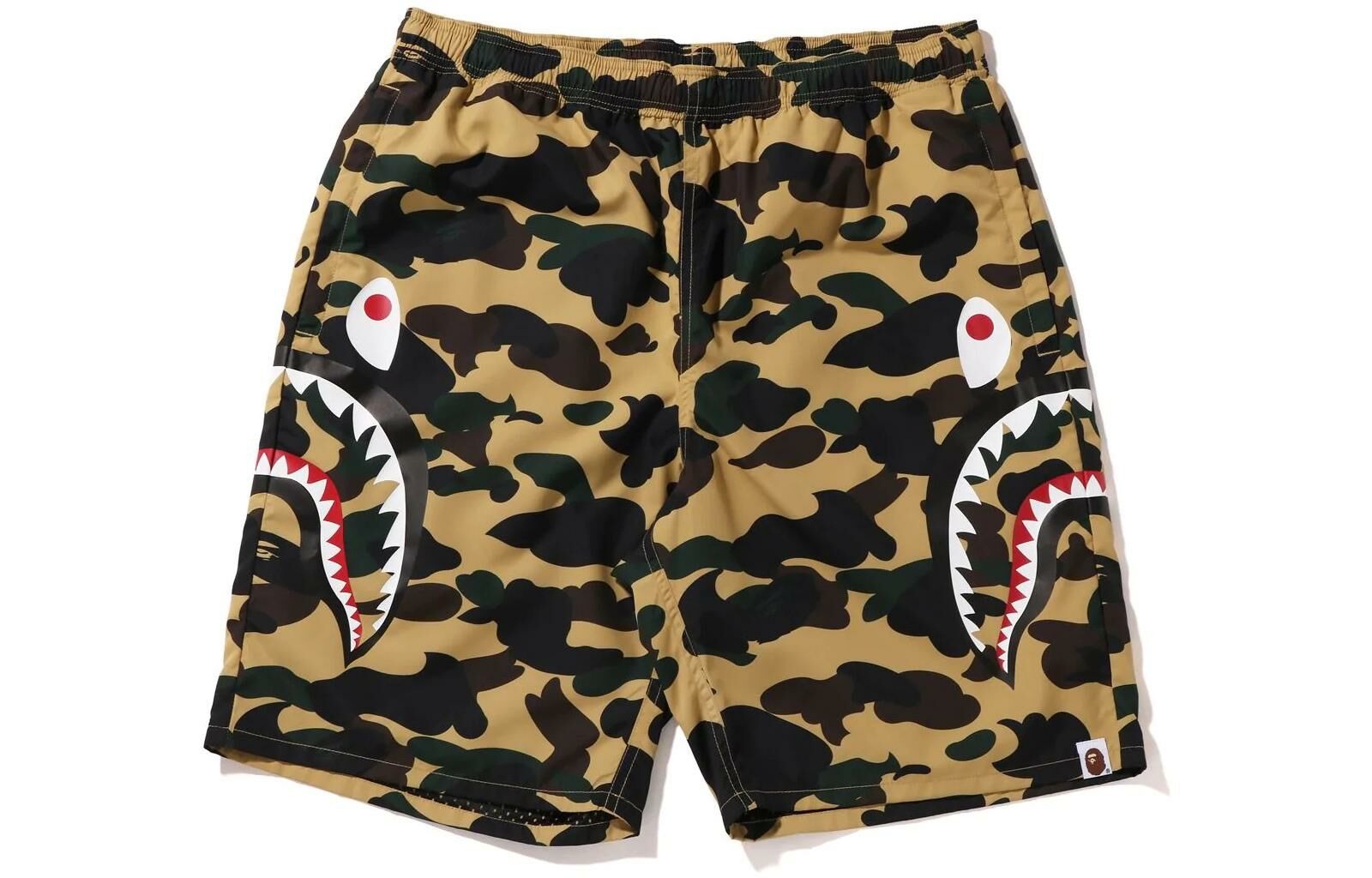 【代購】A BATHING APE 1st Camo Side Shark Beach Shorts