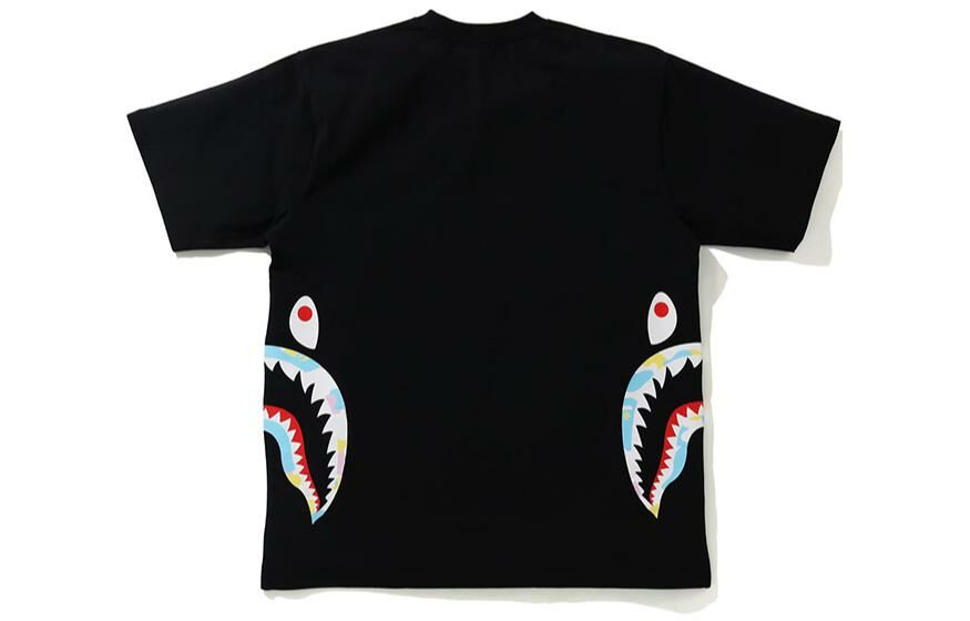 【代購】A BATHING APE New Multi Camo Side Shark Relaxed Tee