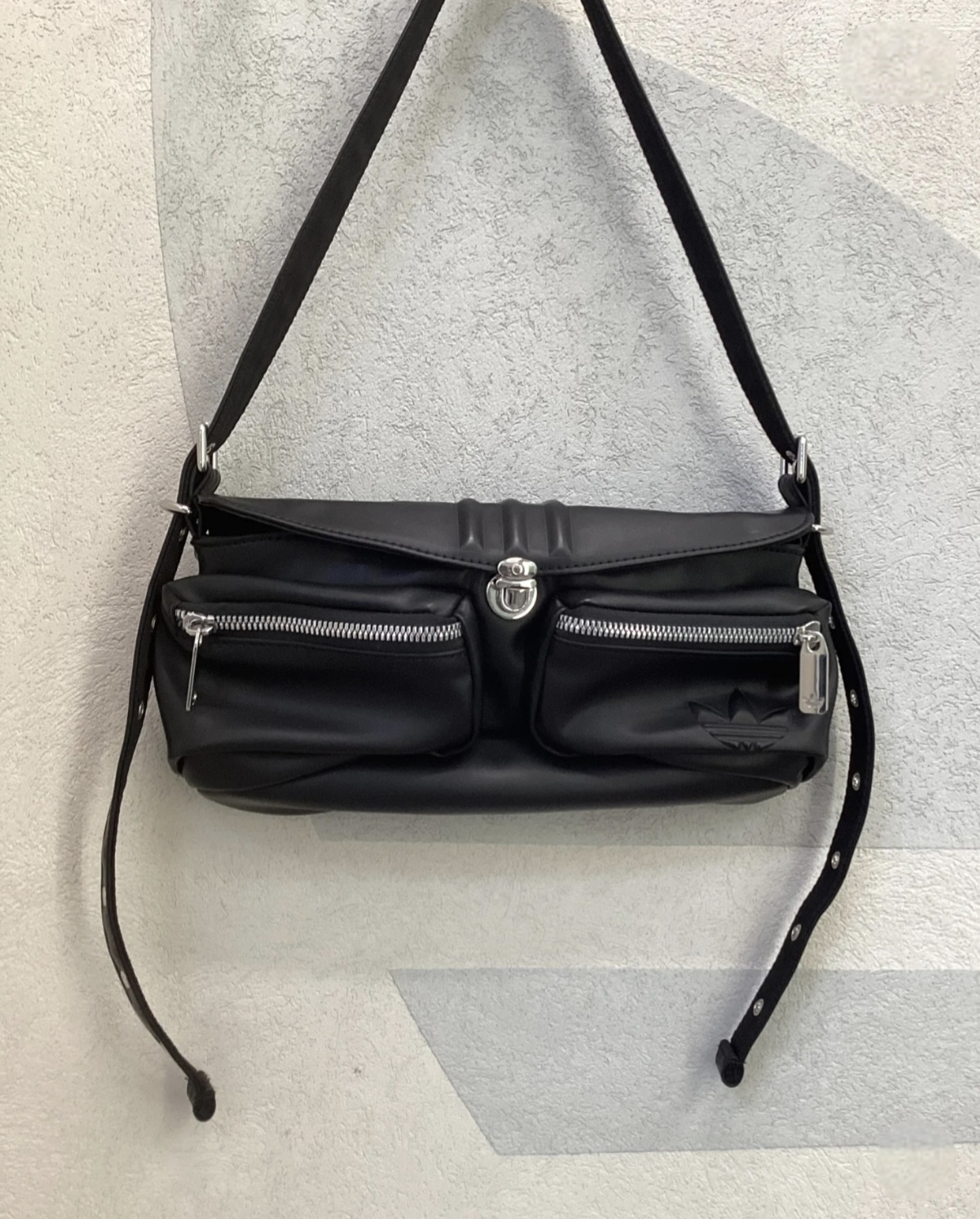 【預訂】ADIDAS BAG 機車包