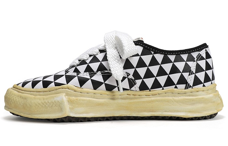 【代購】MIHARA YASUHIRO Baker Overdie Original Low-Top Stylish Skateboarding Shoes Men's Black White