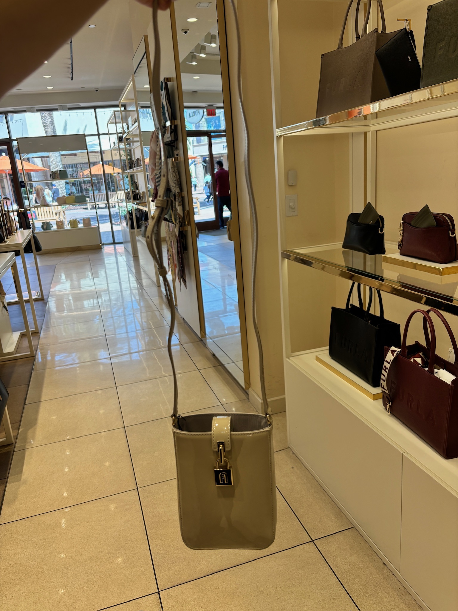 【現貨】FURLA G0429144 手機包