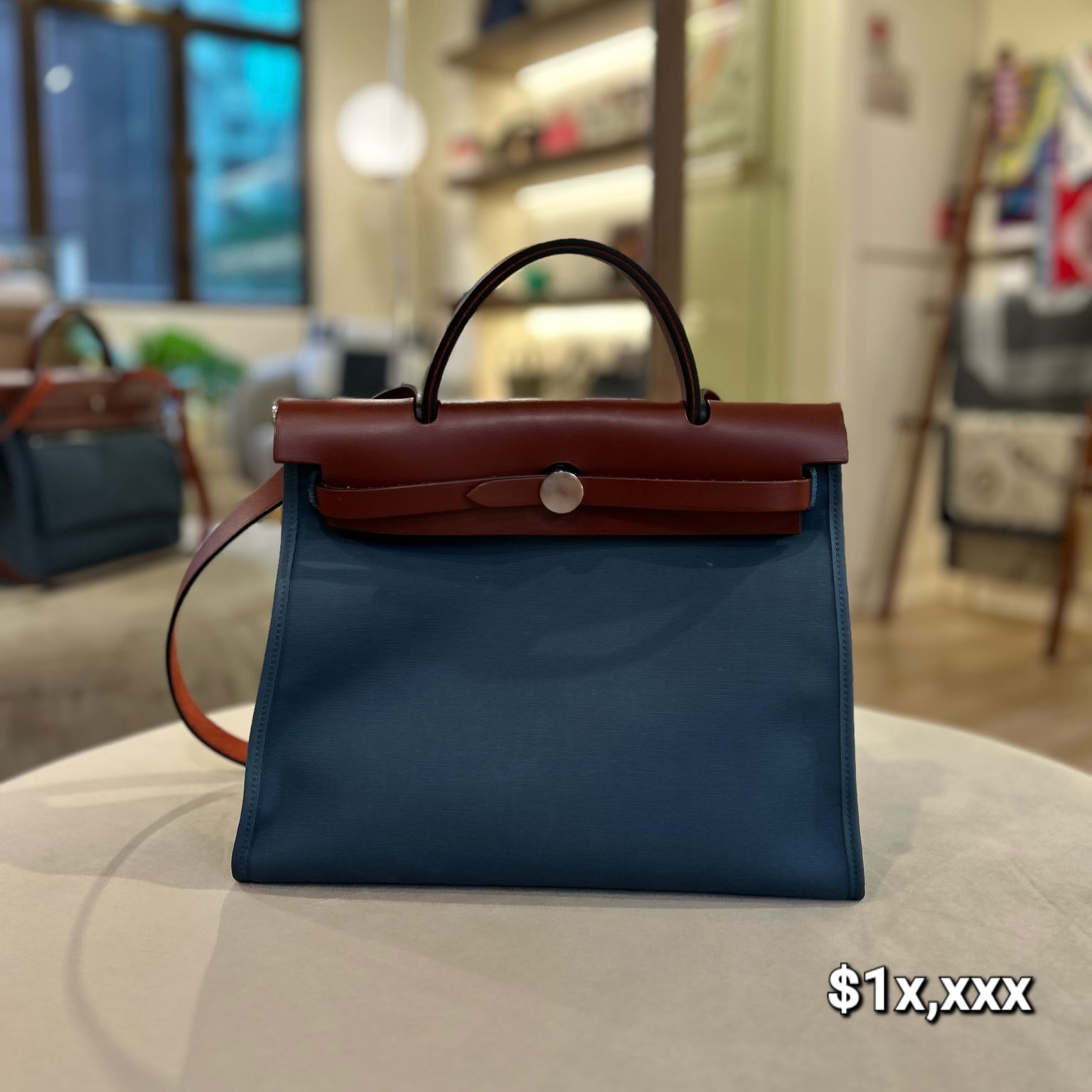 Preloved Herbag 31  Canvas Blue Brighton HK$1x,xxx  (HK$2,000 即時落訂)