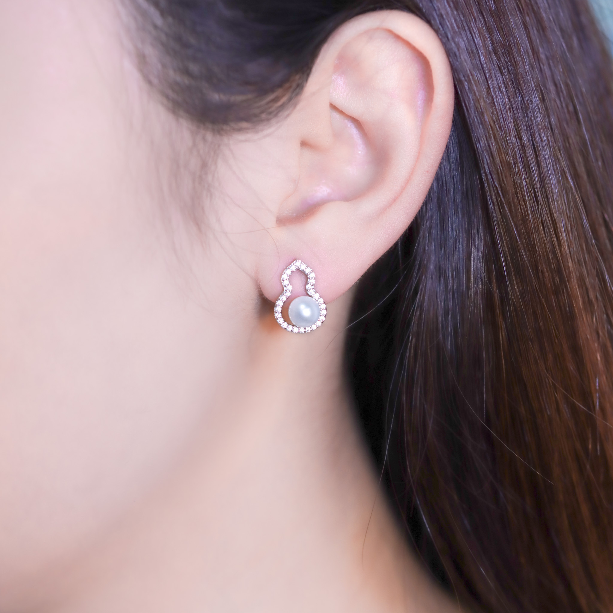 | 925純銀・厚鍍白金・珍珠  | 珍貴吸財小葫蘆耳環 | EA0968 |