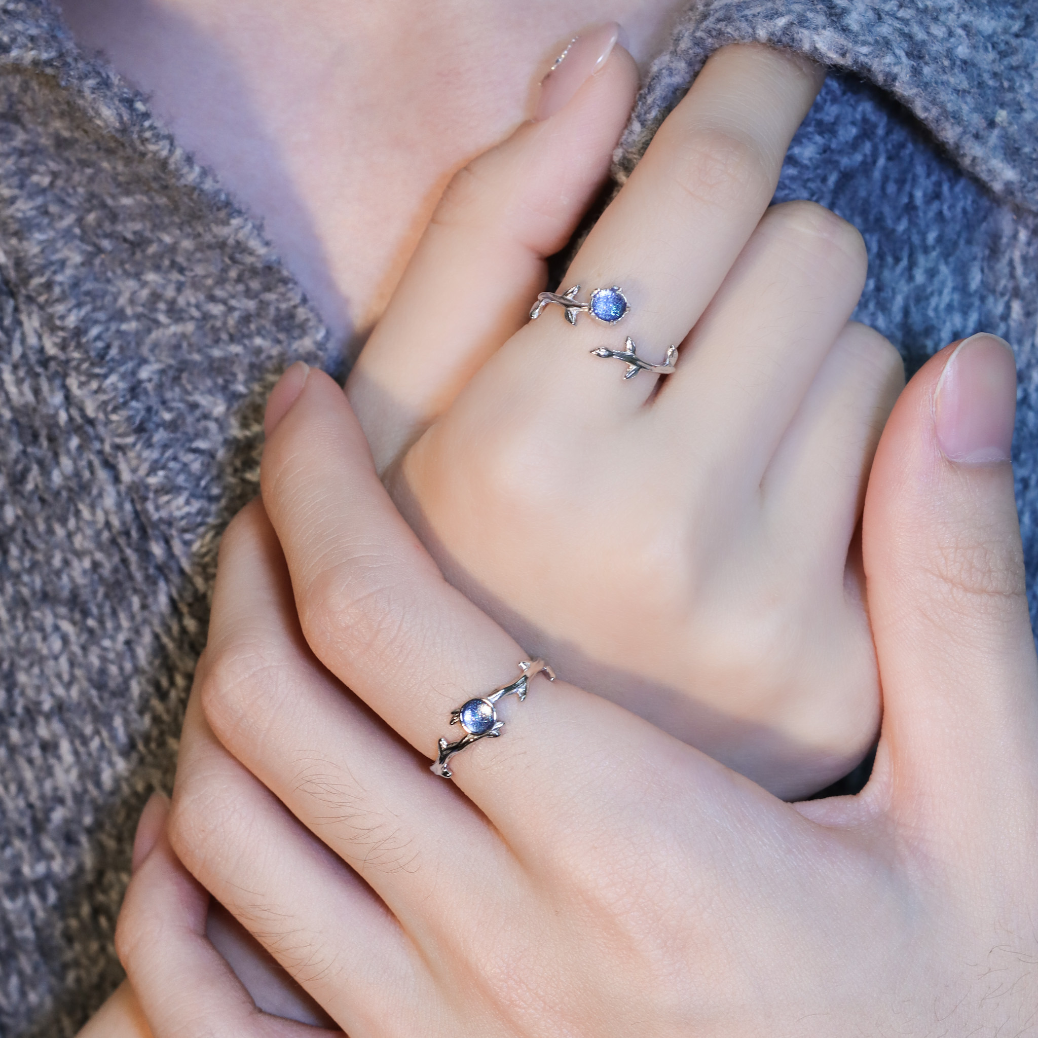 | 925純銀・ 厚鍍白金・琉璃 | 漫藍愛意蔓延情侶戒指（男款/女款） | RI0852 |