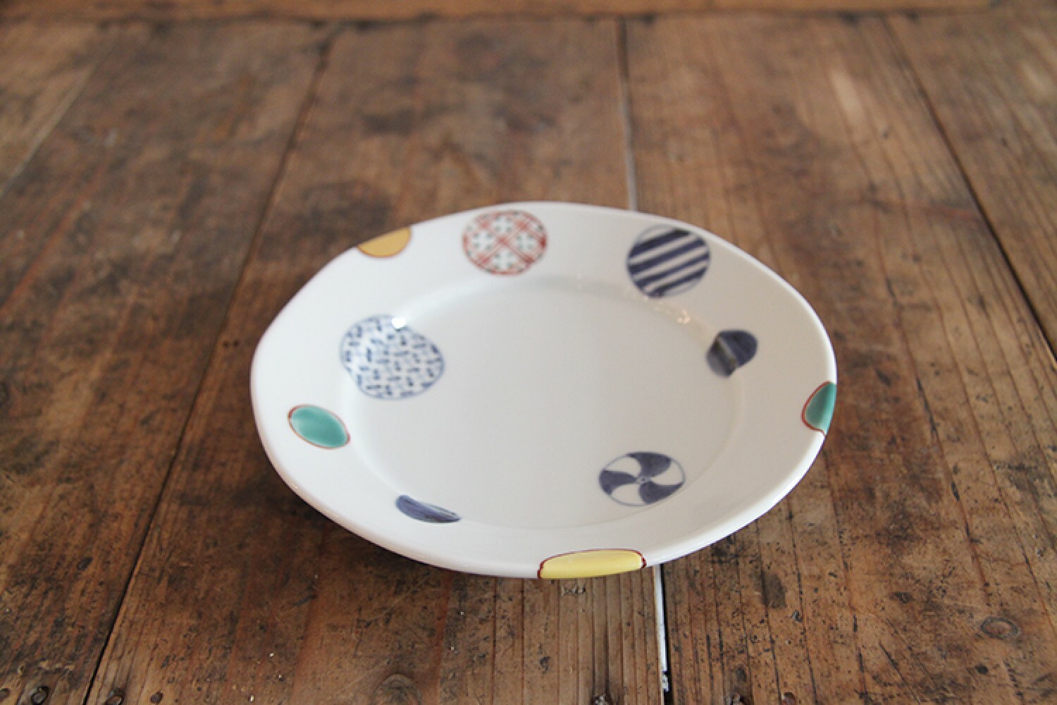 福珠窯 - 有田燒染錦地紋丸紋 / 5.5寸段付圓皿