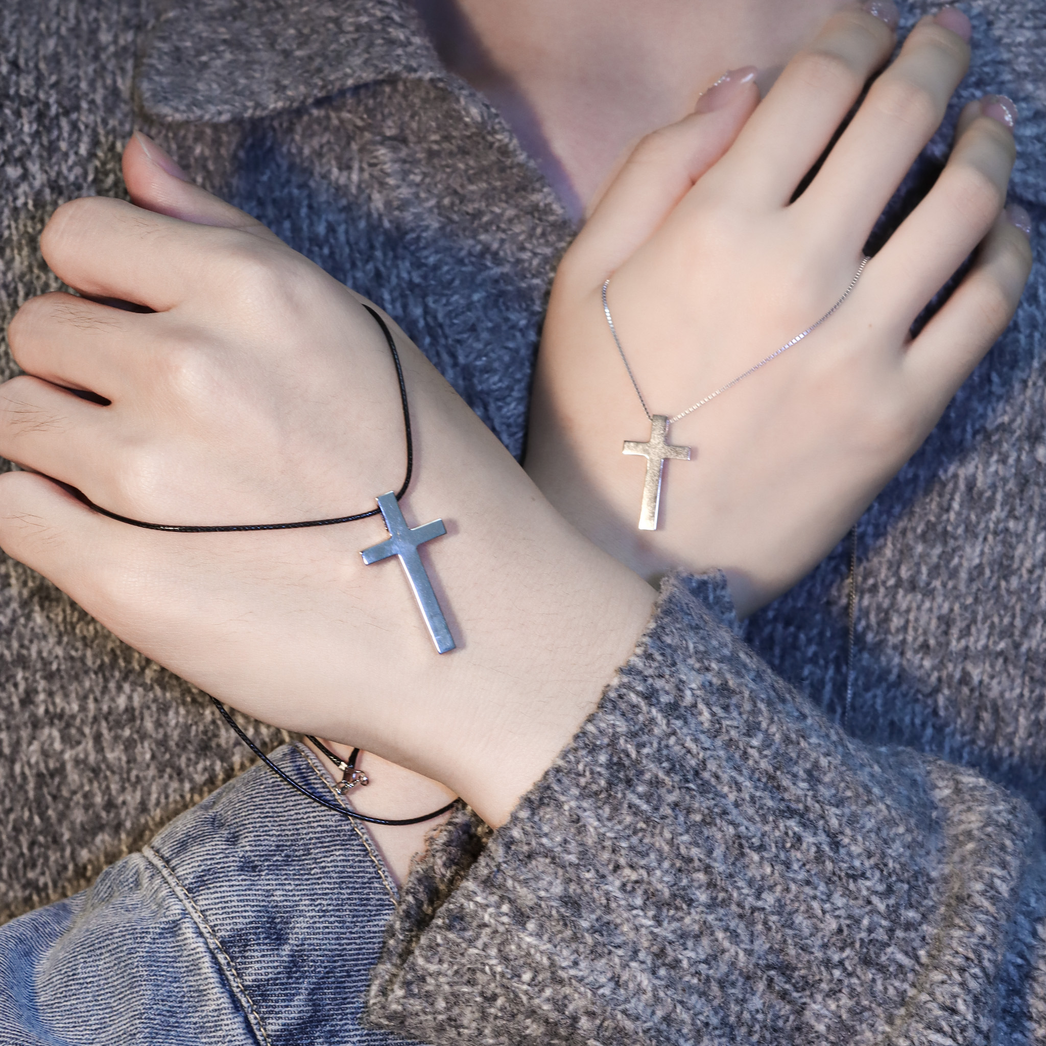 | 925純銀・厚鍍白金 | 堅定的相信情侶項鍊 (男裝 / 女裝 ) | NE1363 |