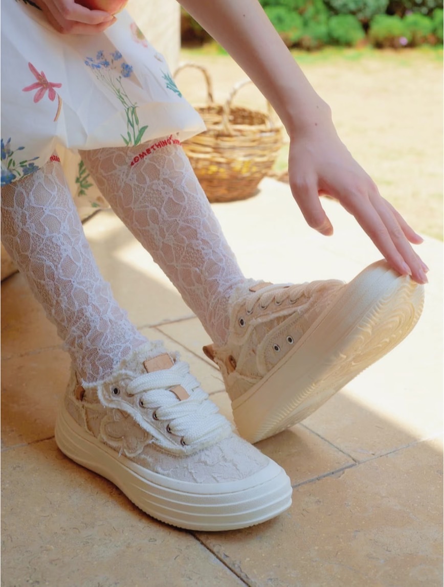 【預購】WE FLOWER 小花鞋 厚底帆布鞋 白 WF0032