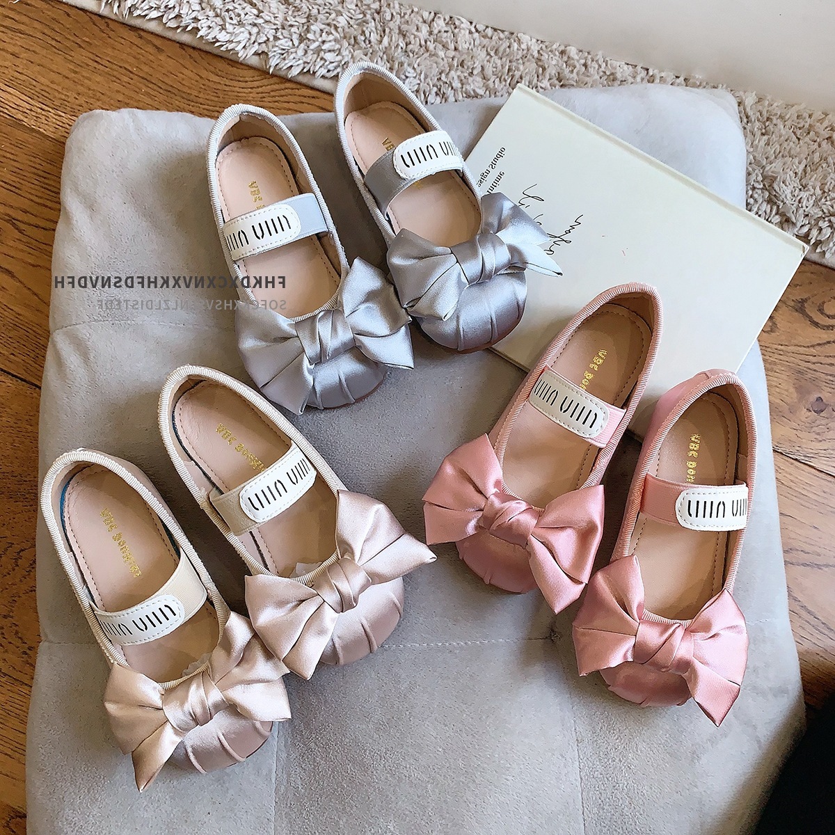 M ballet shoes