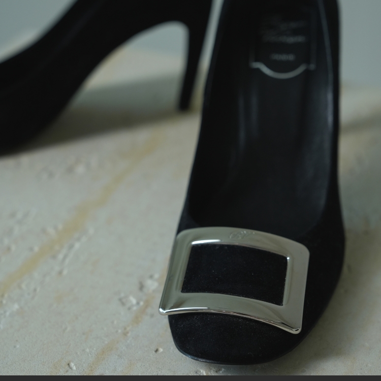 RV 黑底銀方釦高跟鞋 39號