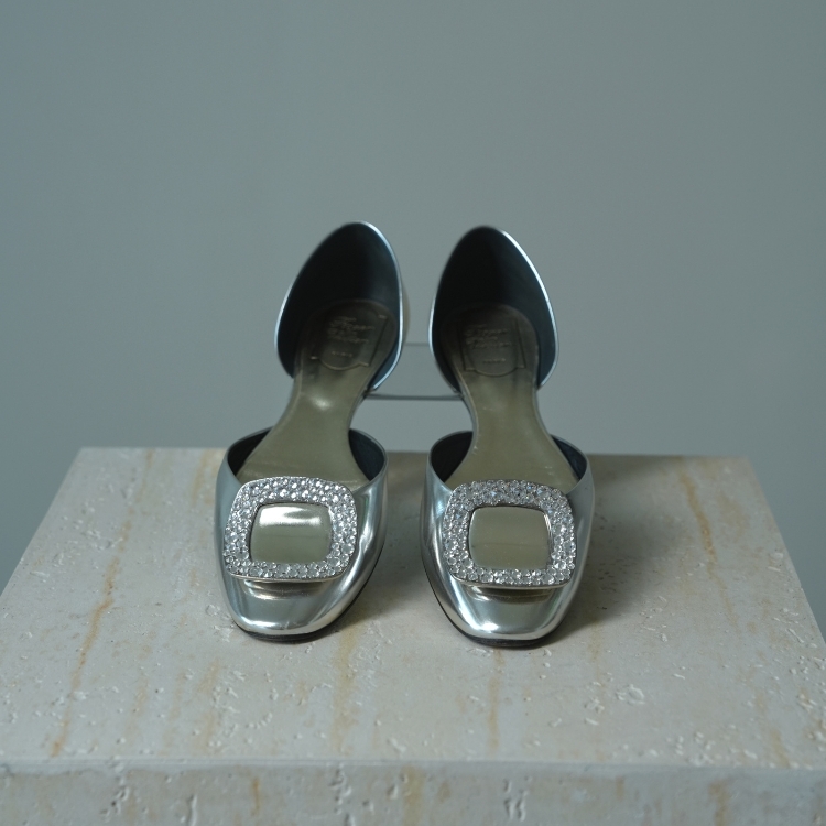 RV 銀底滿鑽方釦平底鞋 39號