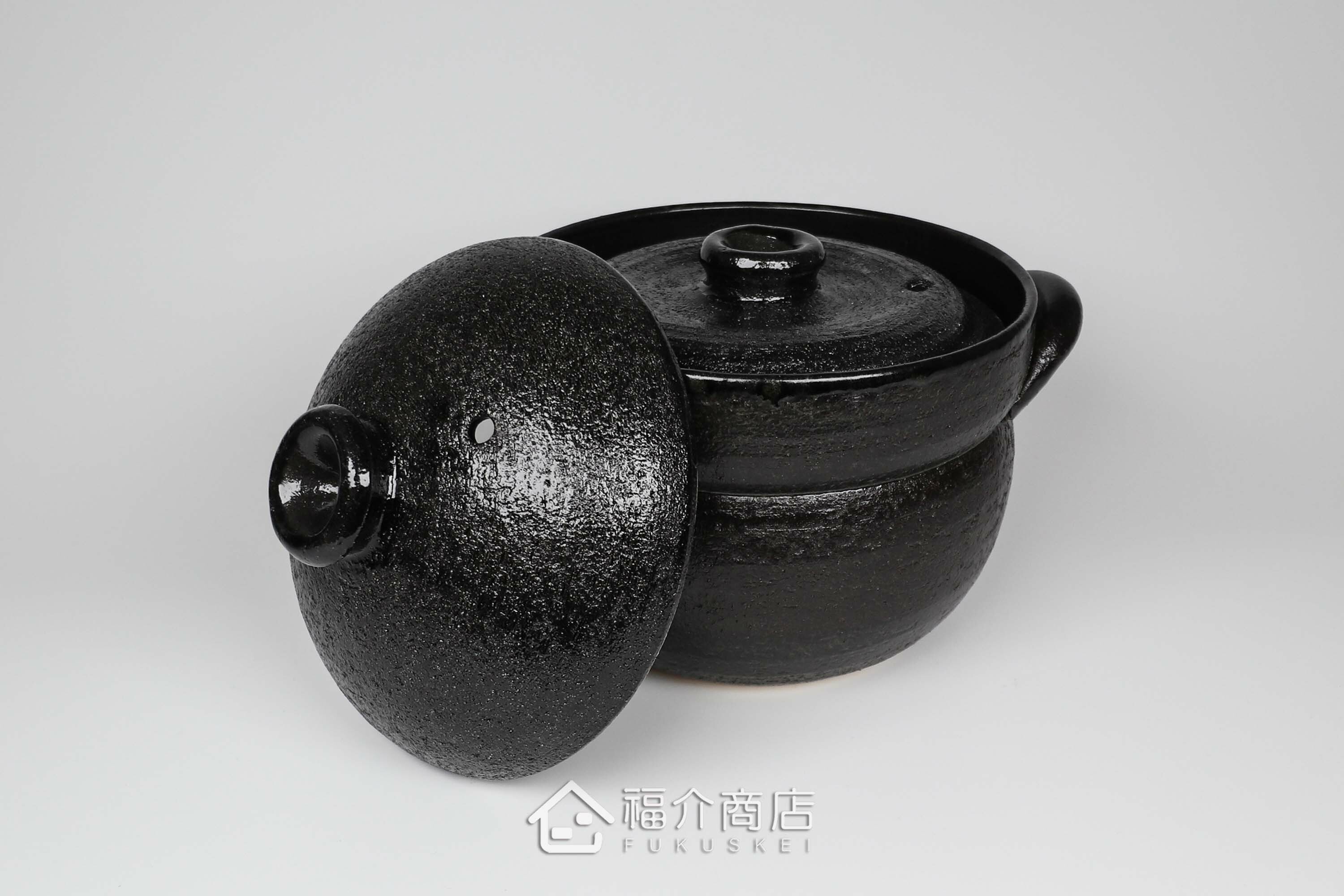 煮飯用陶瓷材質的飯鍋