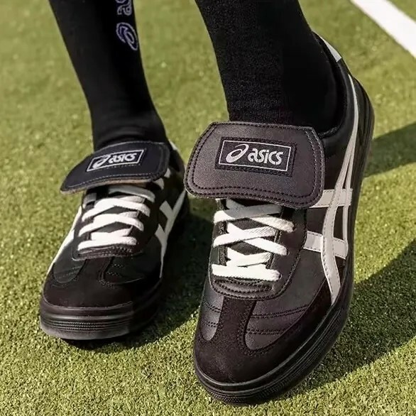 KTQ STORE ‧ ASICS AARON 2.0  翻蓋鞋舌 黑白1203A720-001 銀白 1203A720-020