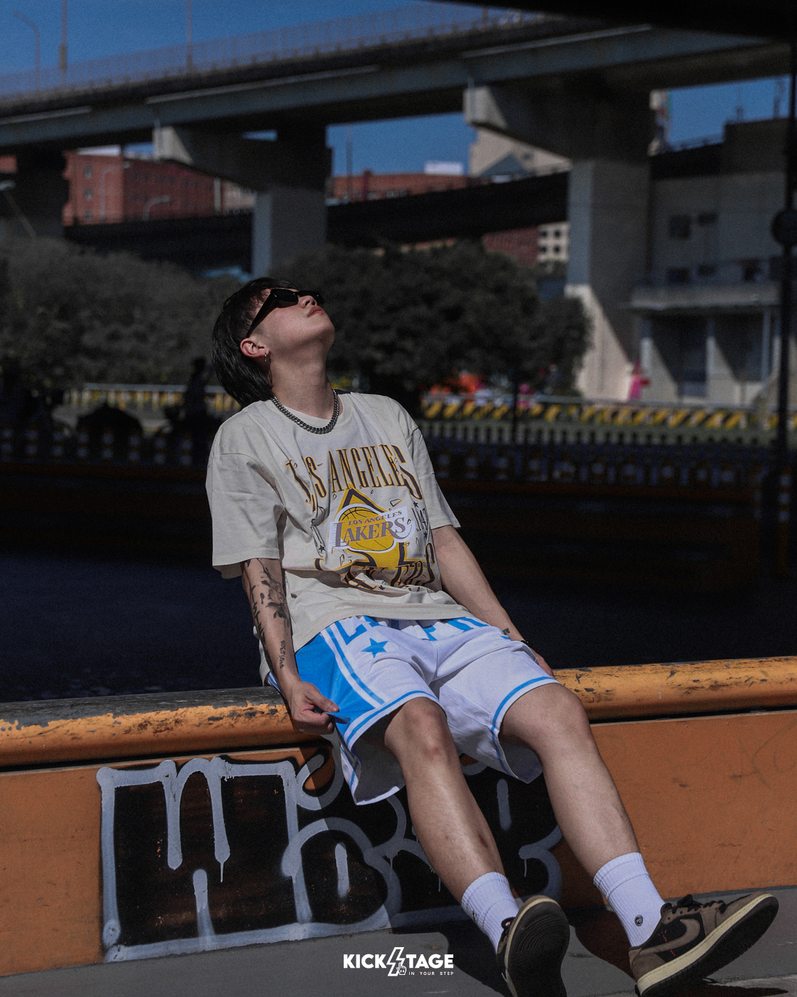 Mitchell & Ness NBA SHATTERED LOCKUP TEE 米色 四隊 LOGO 短袖 短T【MN25ATS16】