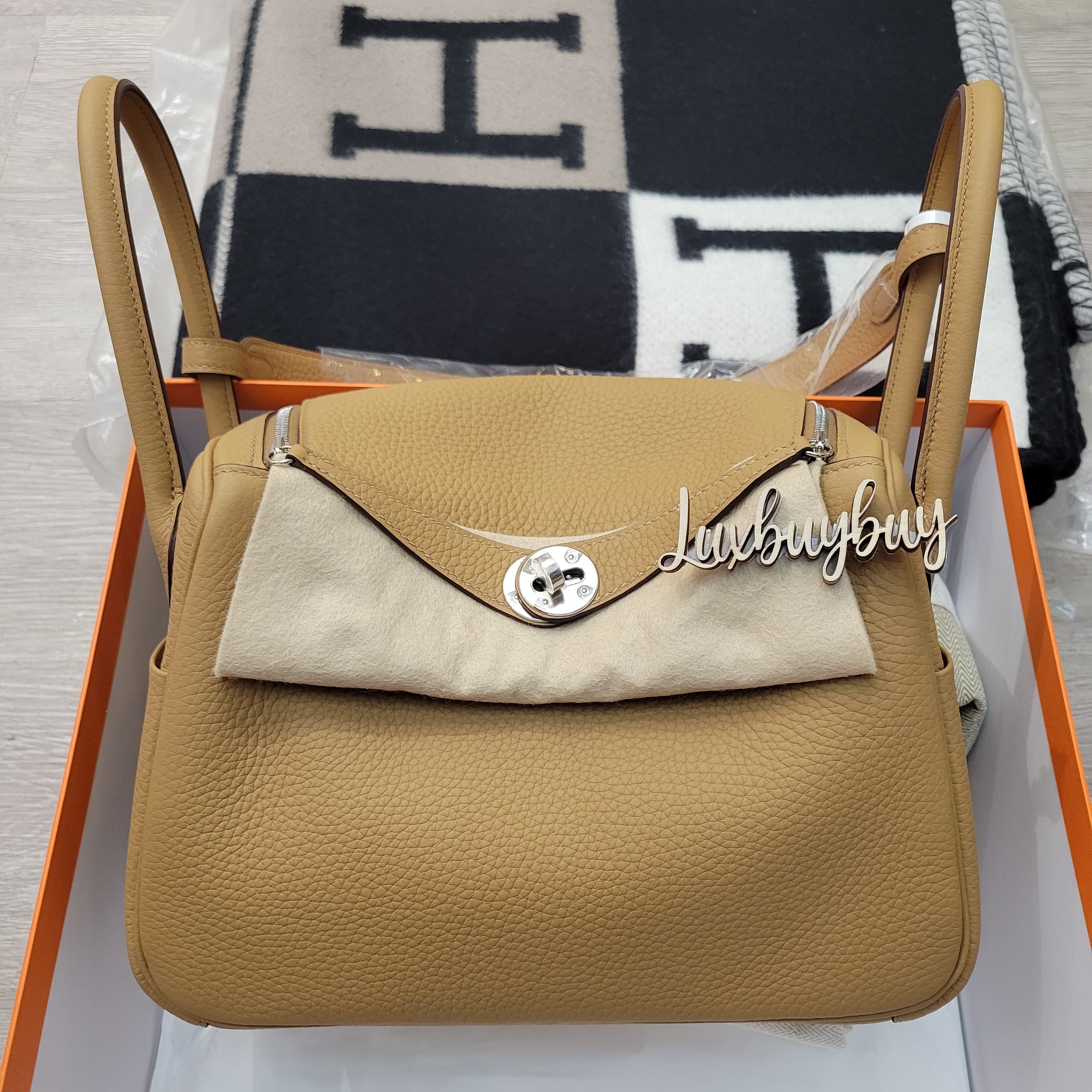 HERMES LINDY 26 4B BISCUIT CK 餅乾銀扣 K