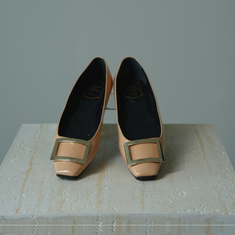 RV 裸粉方釦平底鞋 39號