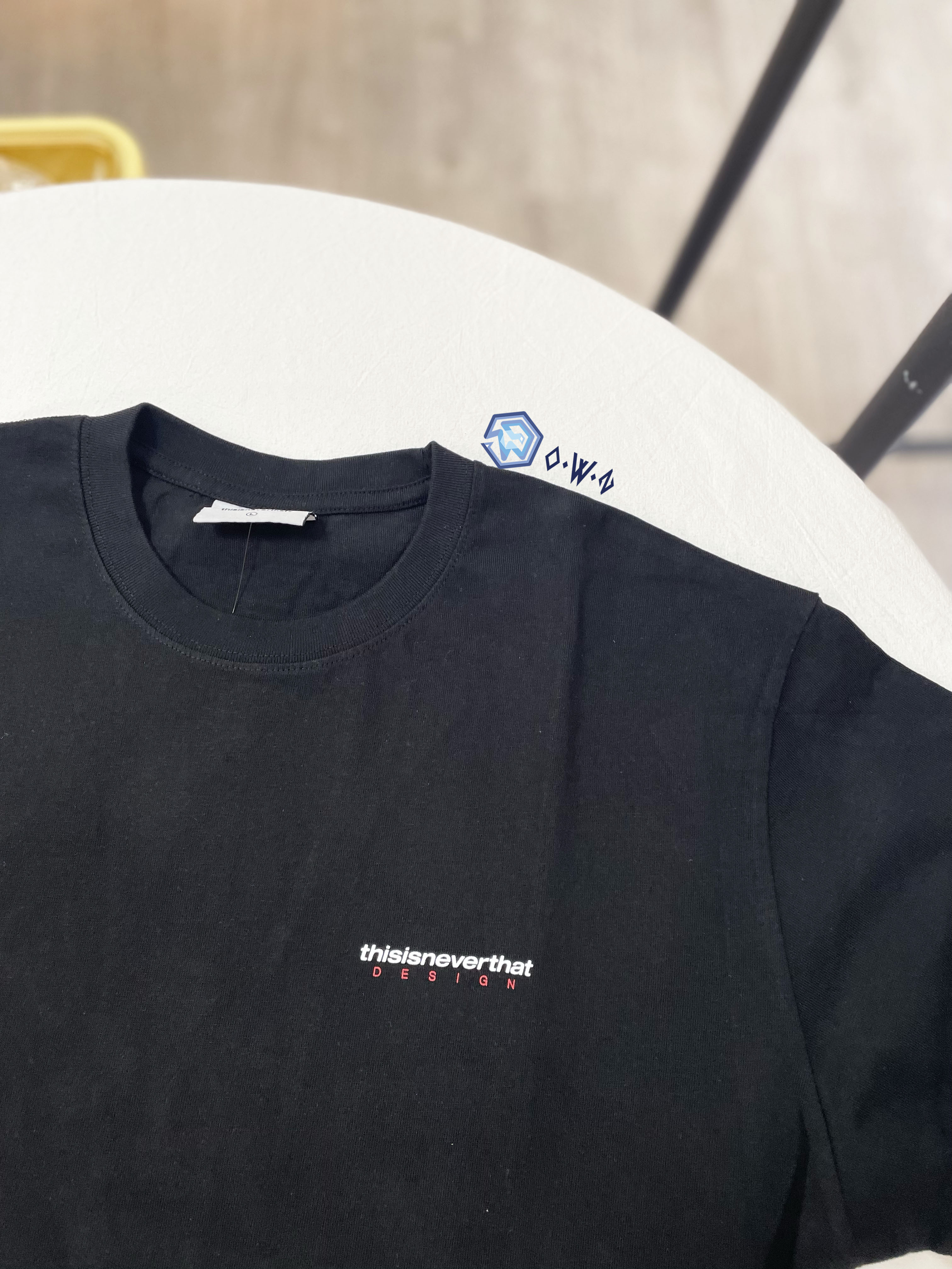 【OWN】Thisisneverthat 短袖上衣 經典字樣 胸前小字 不分男女 黑色 白色