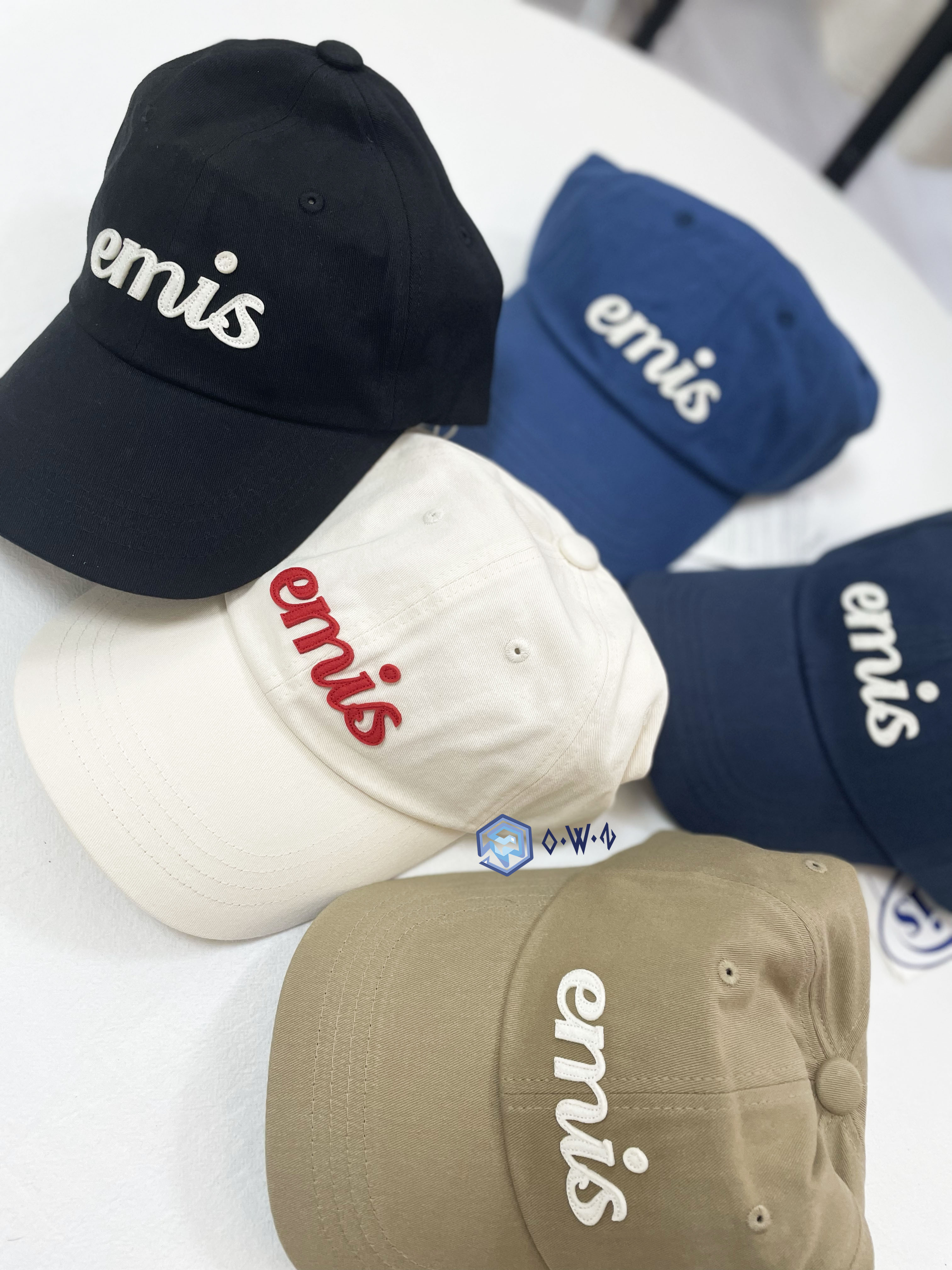 【OWN】EMIS APPLIQUE BALL CAP 帽子 老帽 鴨舌帽 不分男女 可調尺寸 黑 米白 奶茶 海藍 藍色