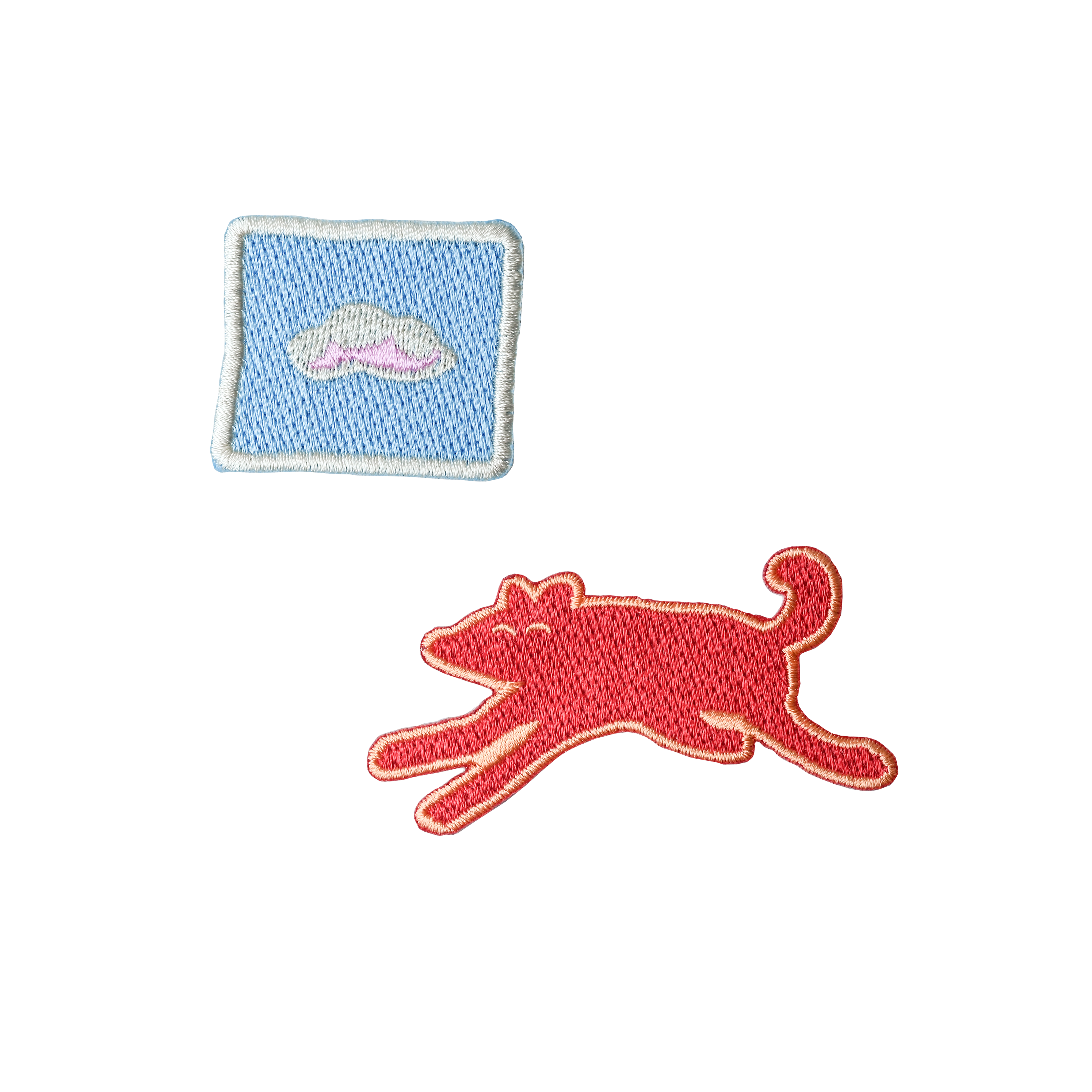 金星書店聯名 ｜ 燙貼 （狗雲）－ 有些快樂，要抬頭在天空找