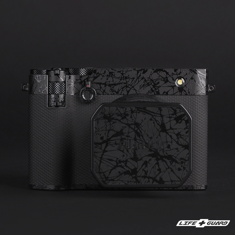 LIFE+GUARD 相機貼膜安裝示意，適用 FUJIFILM GFX100RF