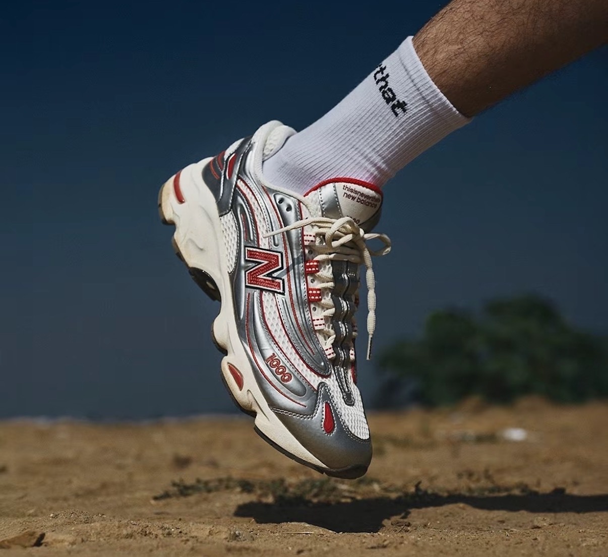 Thisisneverthat x NB 1000 銀紅聯名款