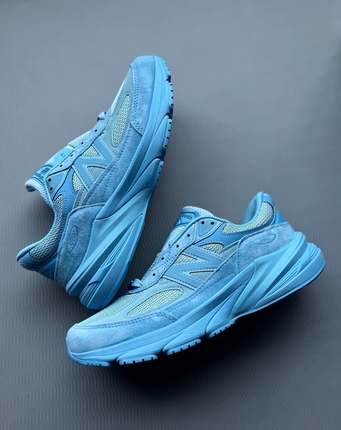 Joe Freshgoods x NB 990v6 藍色聯名款