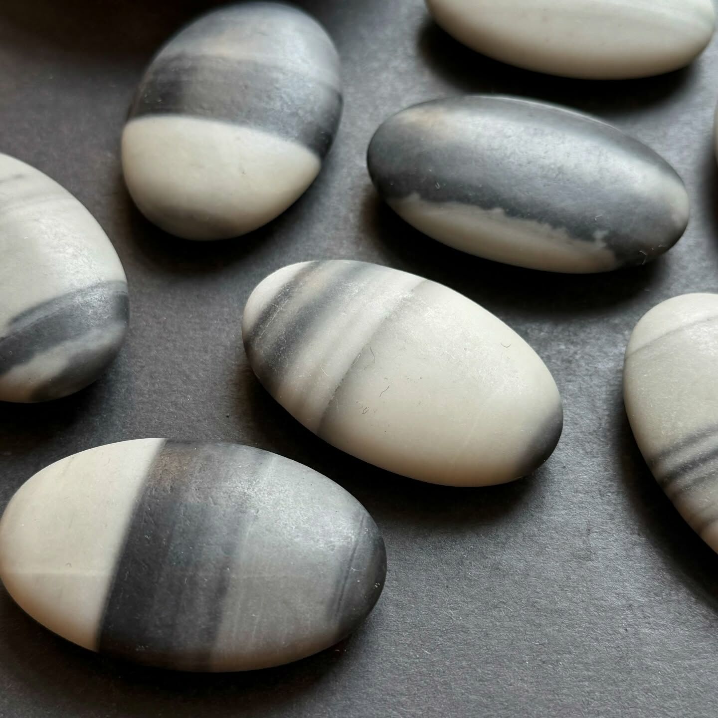 [原石] 太極石 養生石 水晶把玩