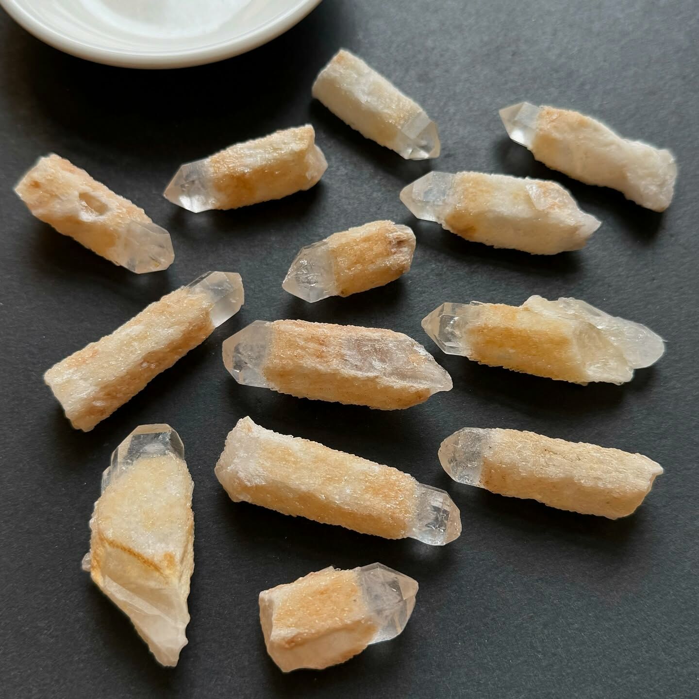 [原石] 蘿蔔晶簇