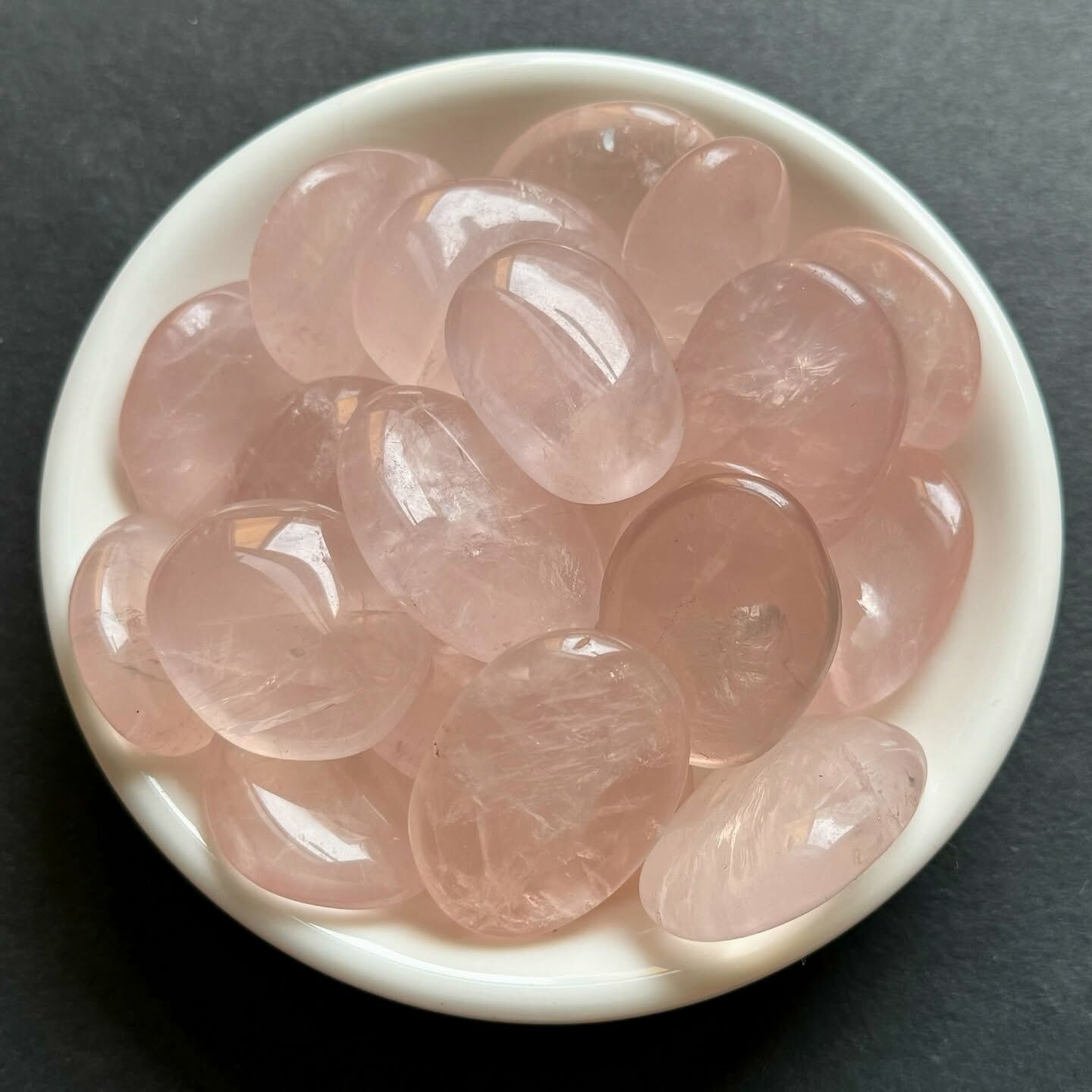 [原石] 透體粉晶 扁橢圓 水晶滾石