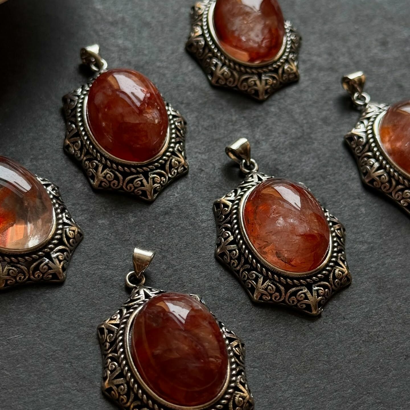 [原石] 紅膠花石英 水晶項鏈吊墜