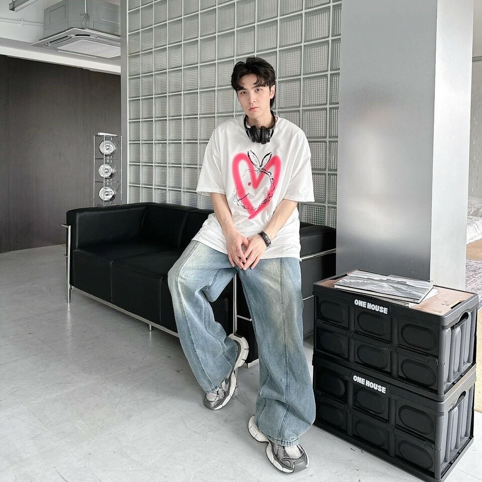 仿舊刷白廓行牛仔褲