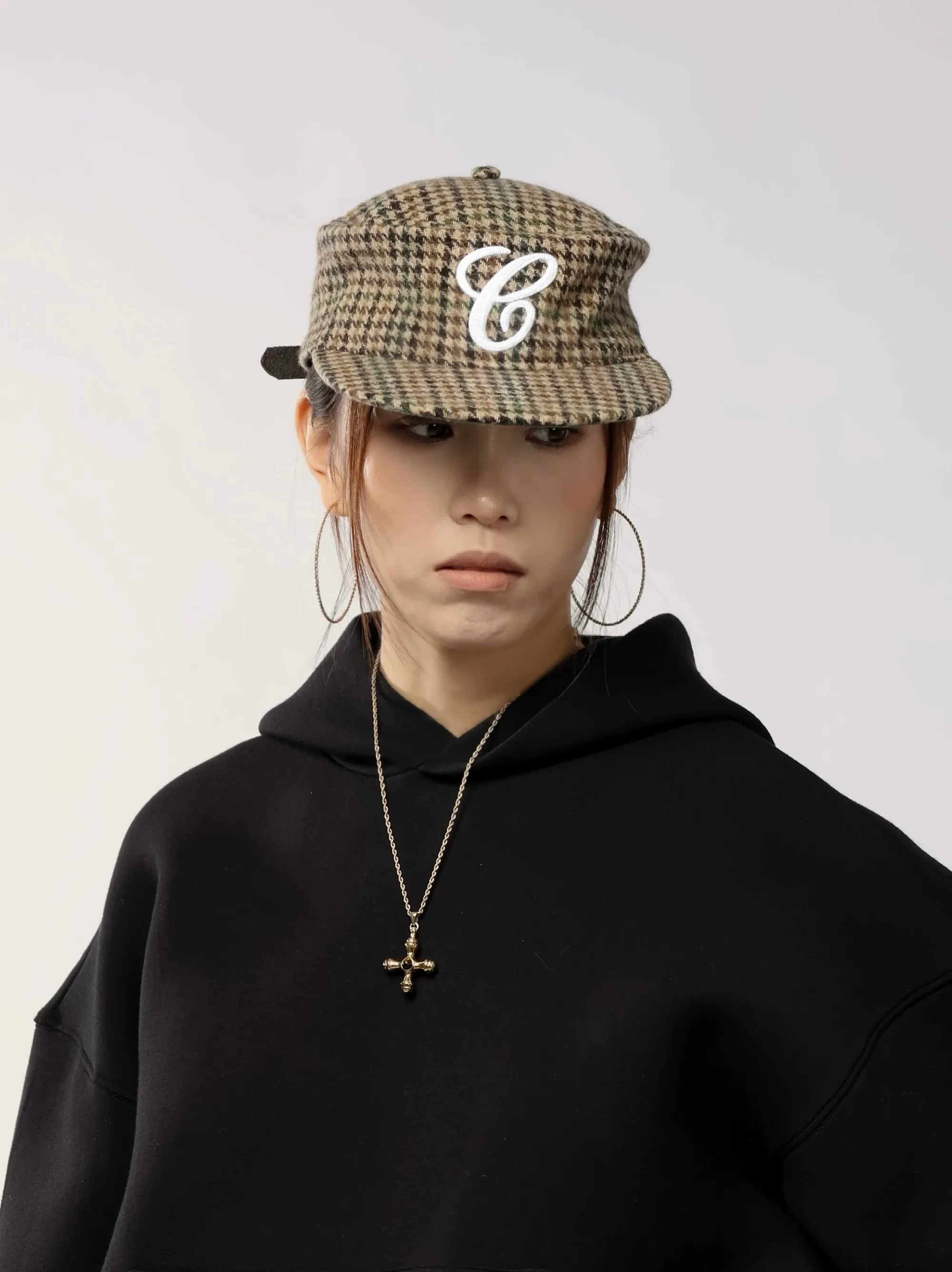 6cRAyon Pillbox Cap Houndstooth