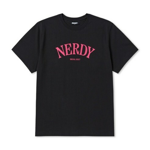 [S] NERDY BLACK SERIF ARCH LOGO S/S T-SHIRT, PNEU24ST2501 (SN476)
