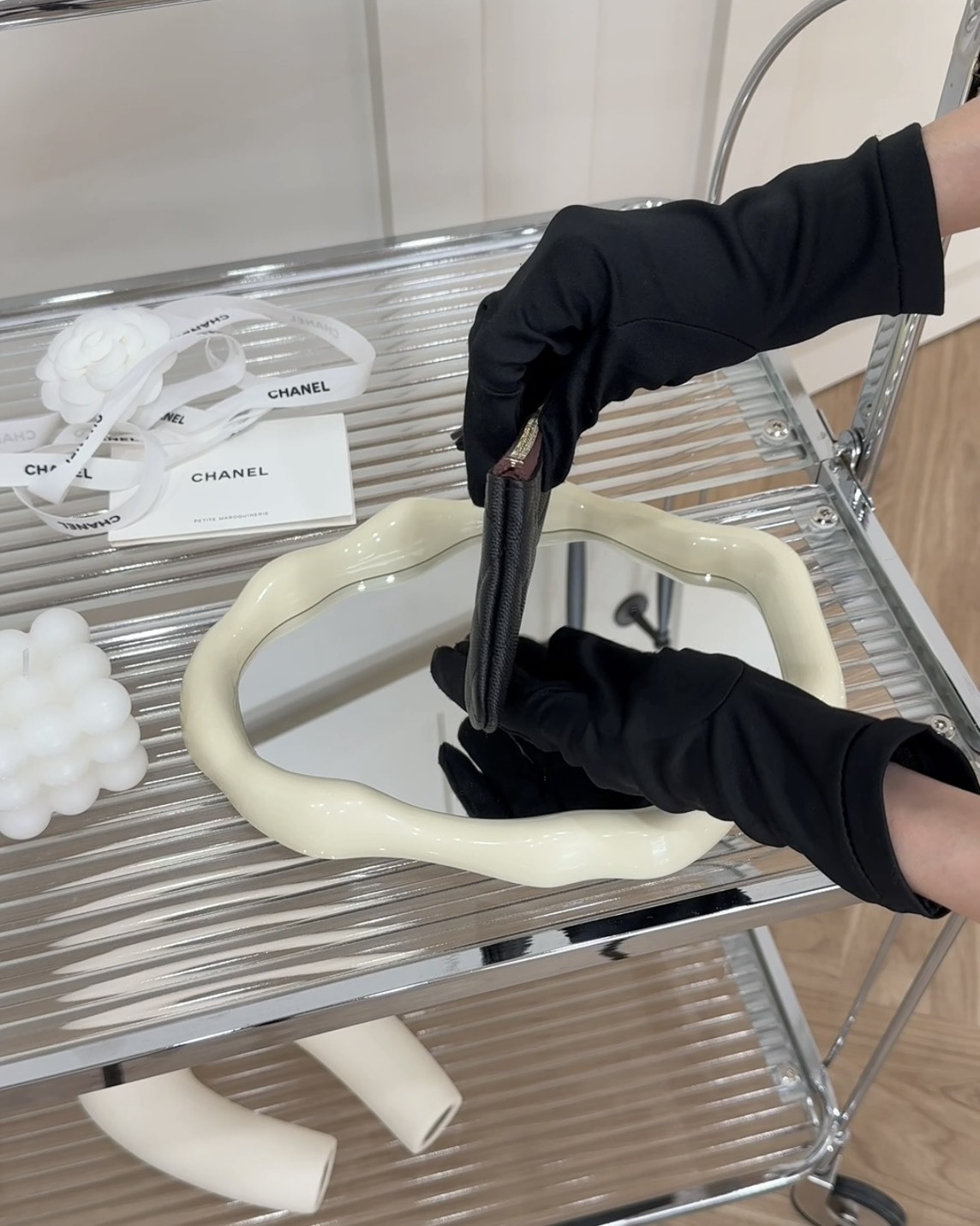 CHANEL｜一字拉鍊零錢包 黑金