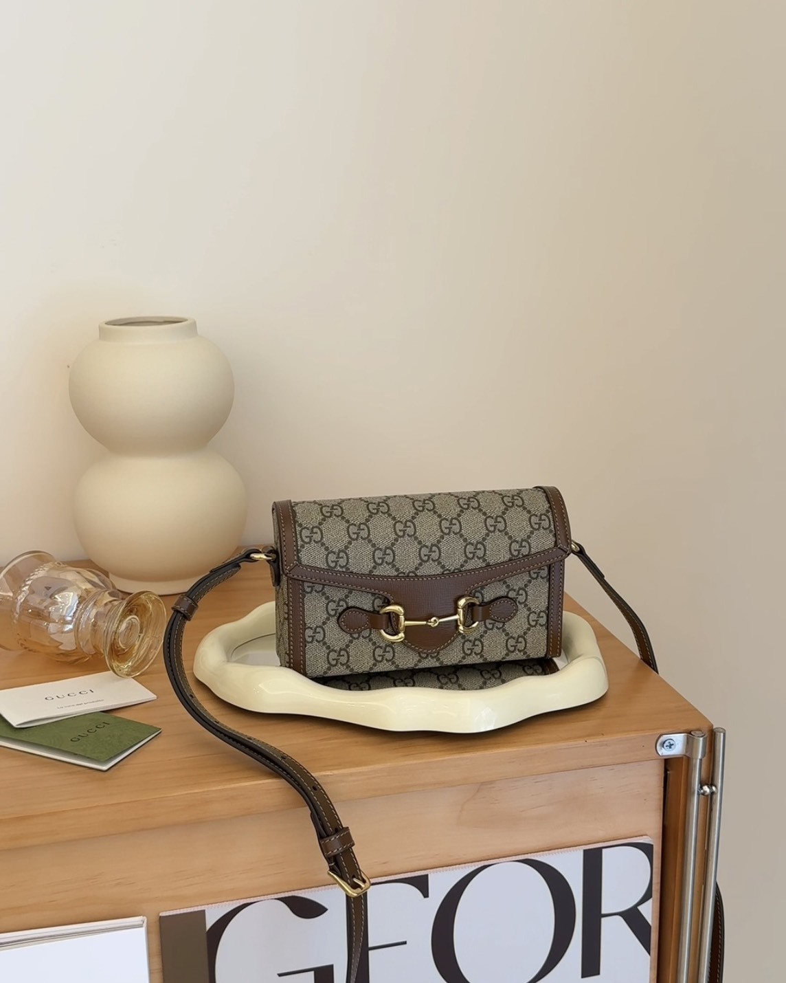 GUCCI｜HORSEBIT 1955 橫式手機包 棕色老花