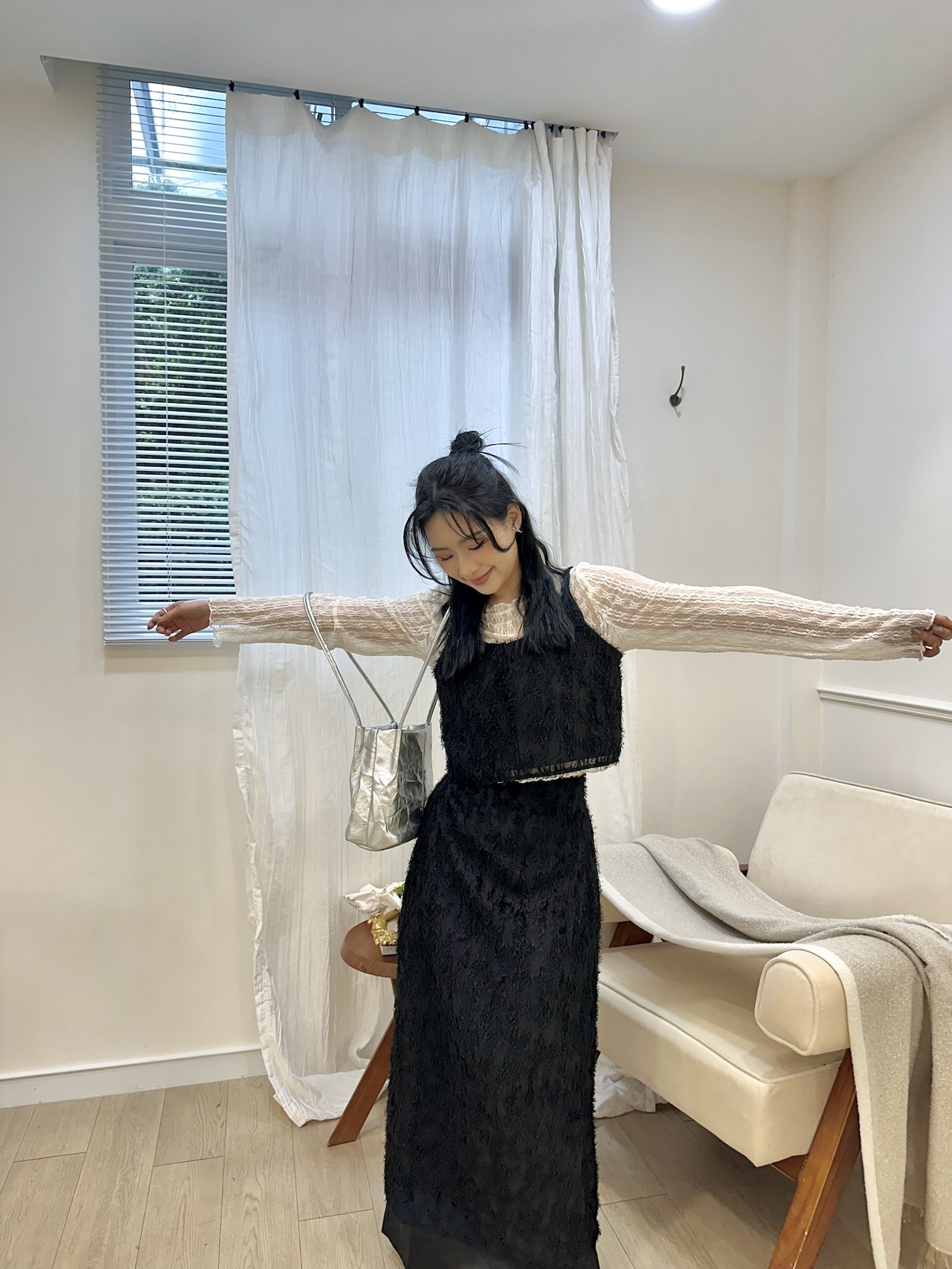 自帶仙氣細肩背心＋半身裙套裝