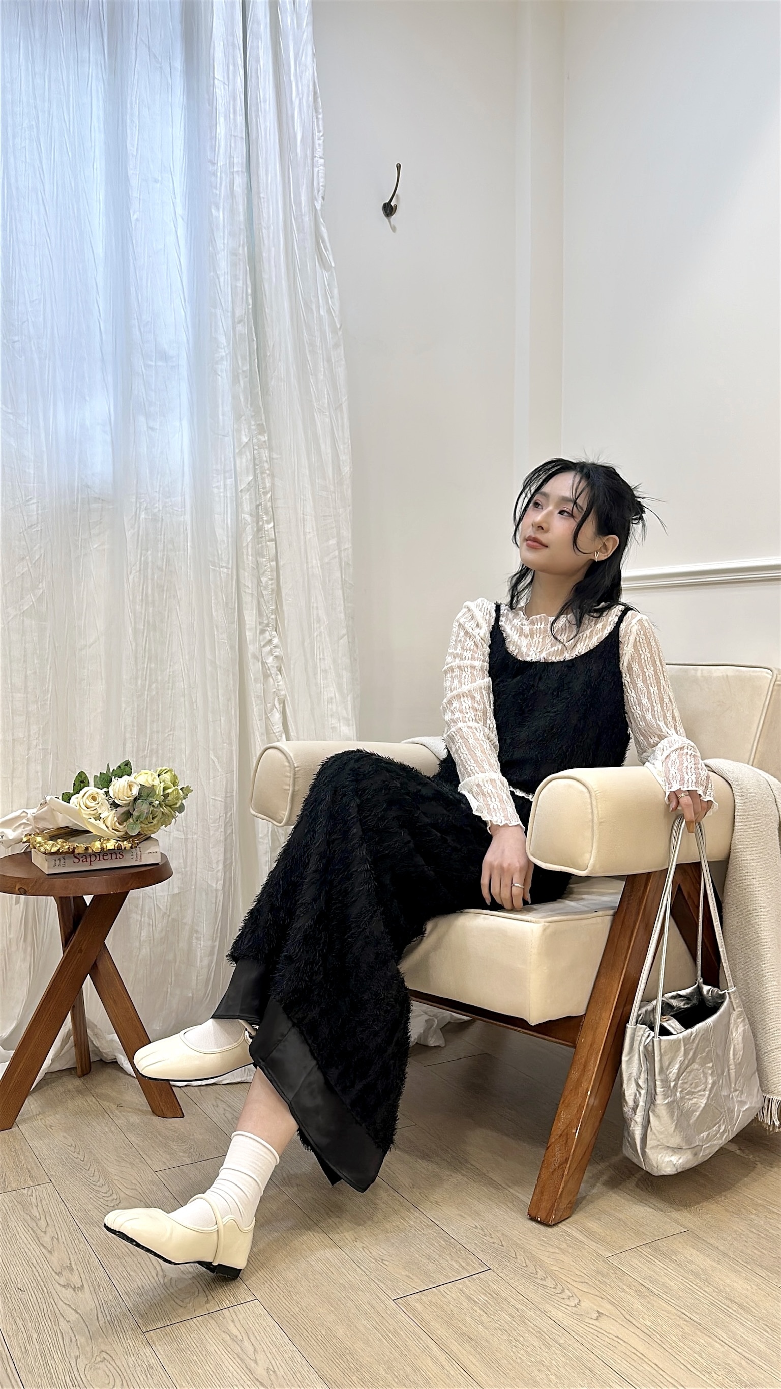 自帶仙氣細肩背心＋半身裙套裝