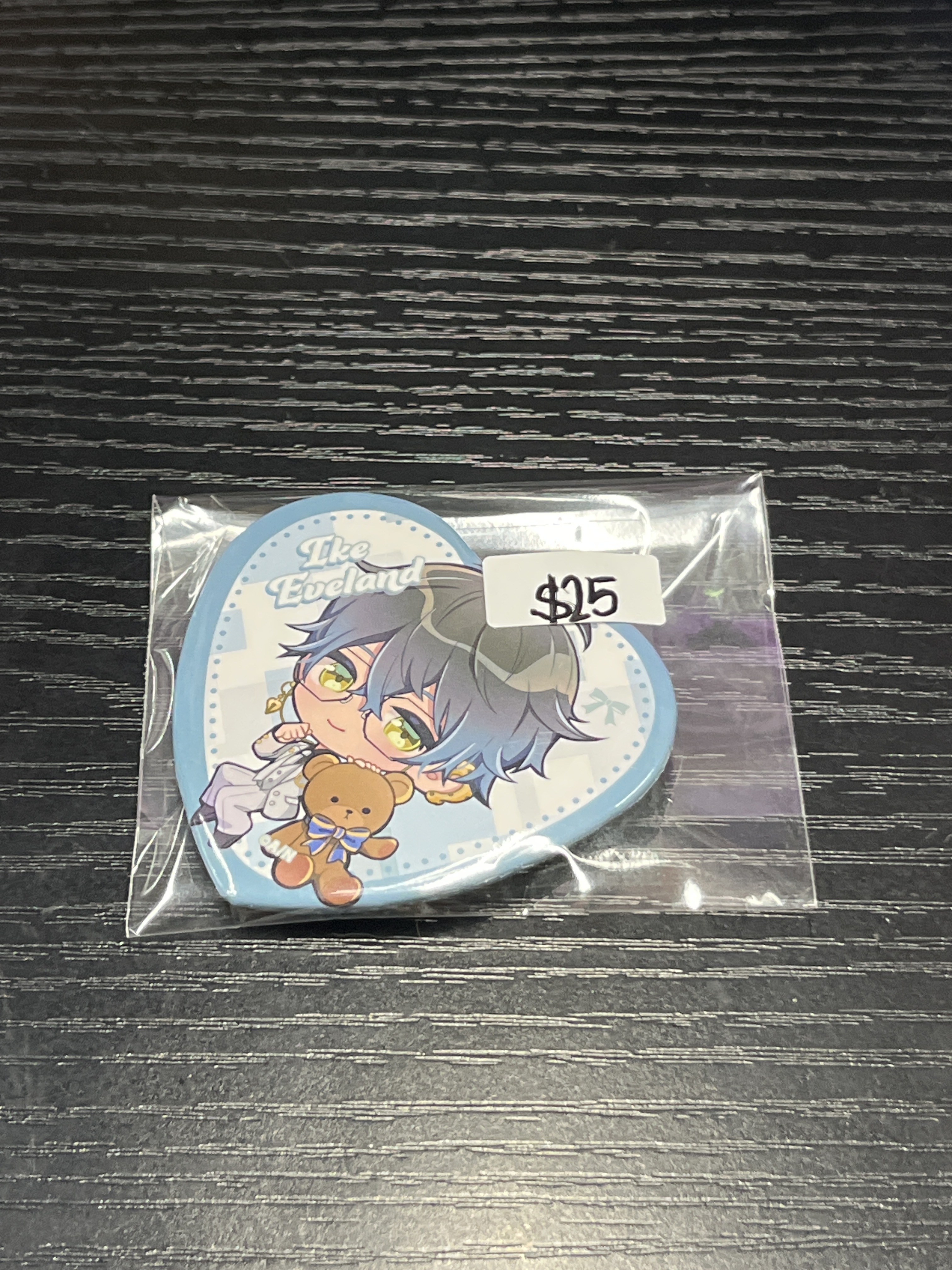 彩虹社 IKE 襟章#204