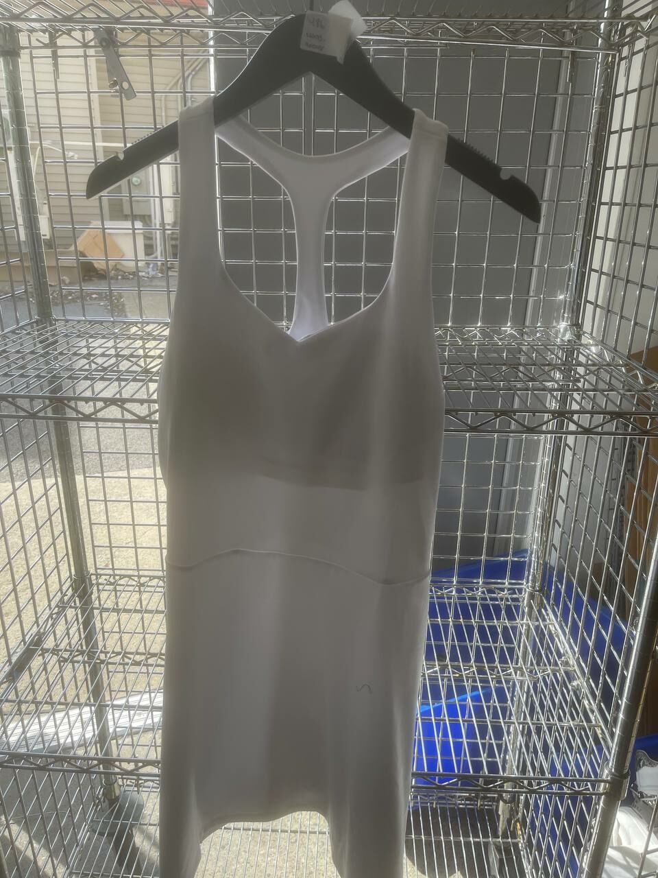 [U] DKNY WHITE V-NECK RACERBACK TENNIS DRESS WITH BUILT IN BRA, DP5D4896-WHT (UD86)