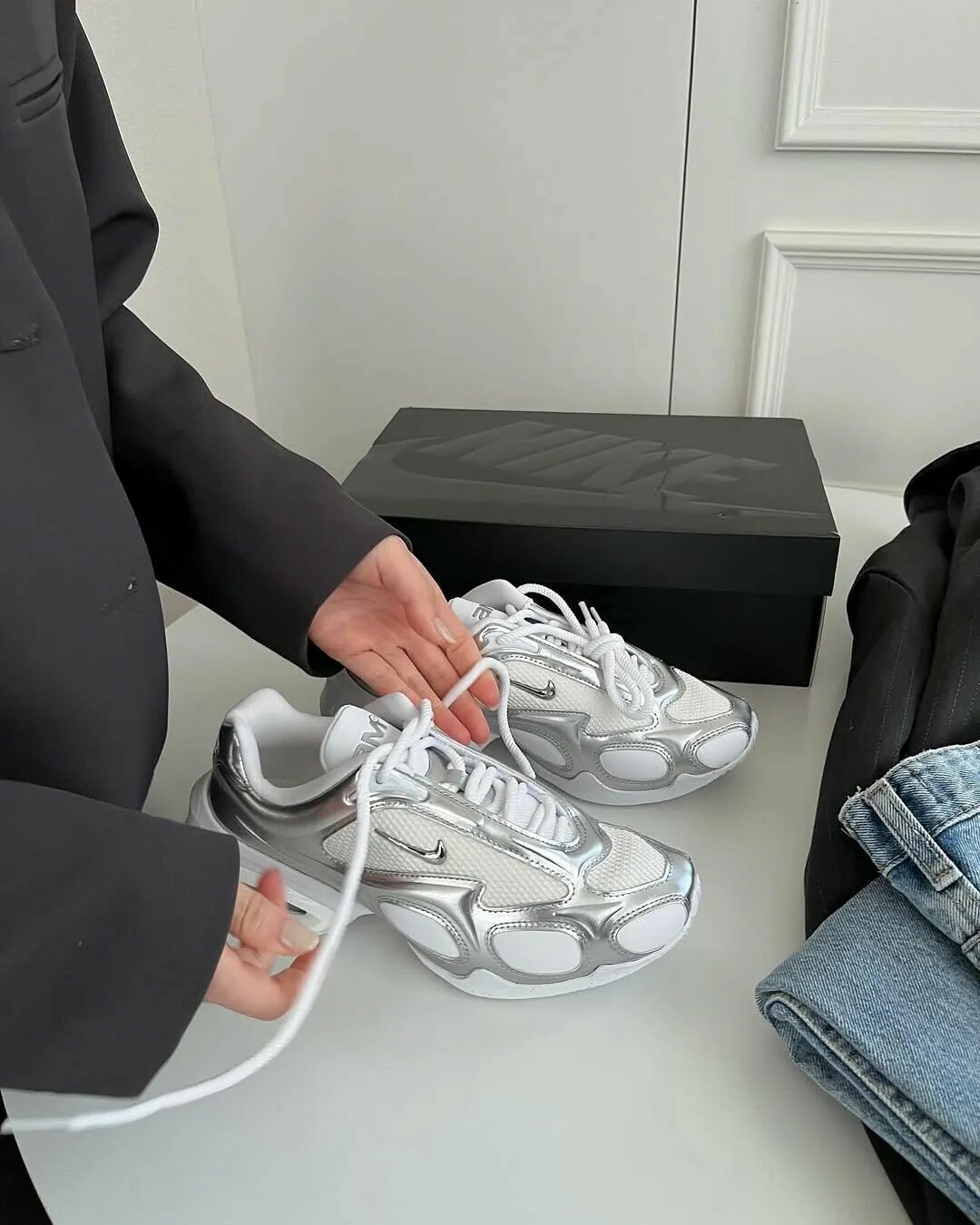 KTQ STORE ‧ NIKE AIR MAX MUSE 液態白銀 金屬銀 KARINA同款 劉知珉 柳智敏 女鞋 FV1920-100