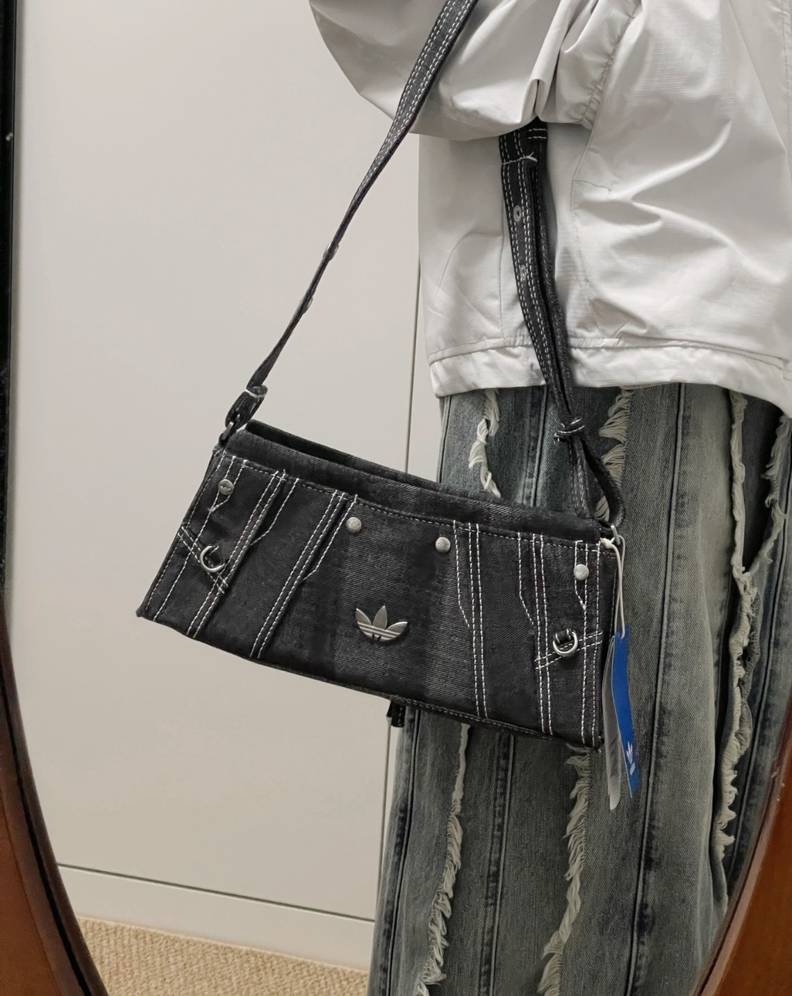 adidas 三葉草 經典Logo黑色單肩包