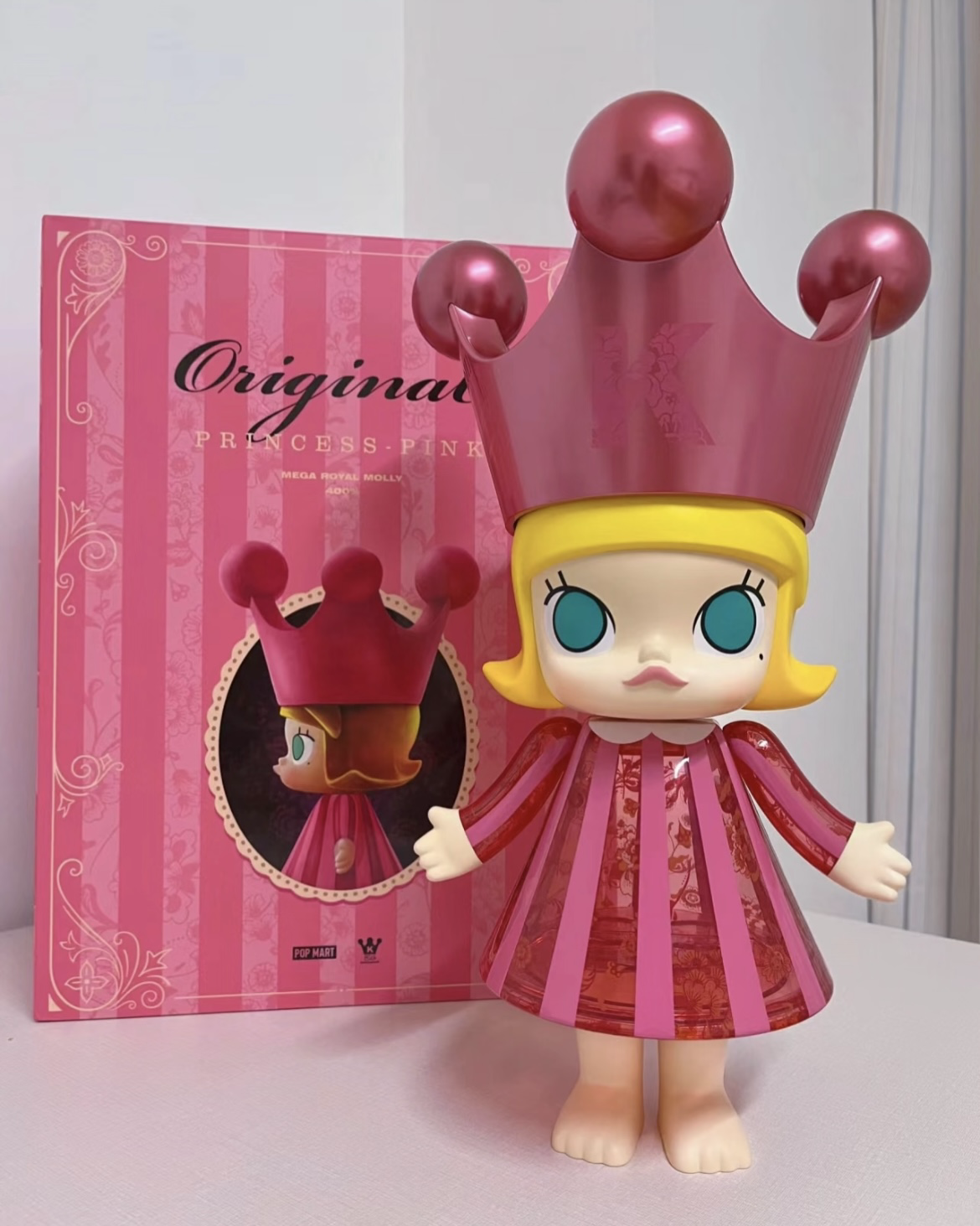 <官方正版>POPMART 泡泡瑪特 MEGA ROYAL MOLLY 樂園限定 粉色 誕生公主 400%