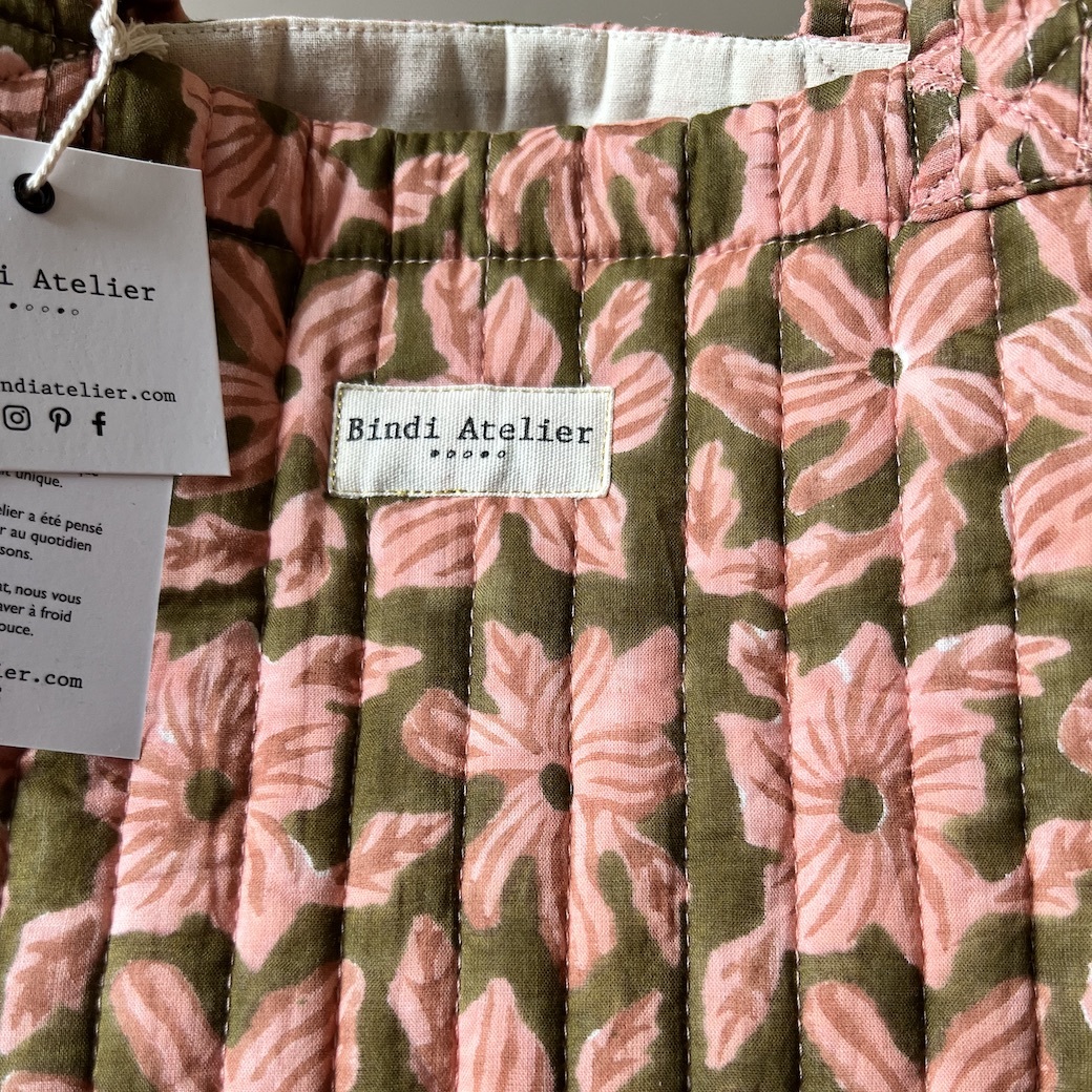 馬諾亞芳草綠| 托特包