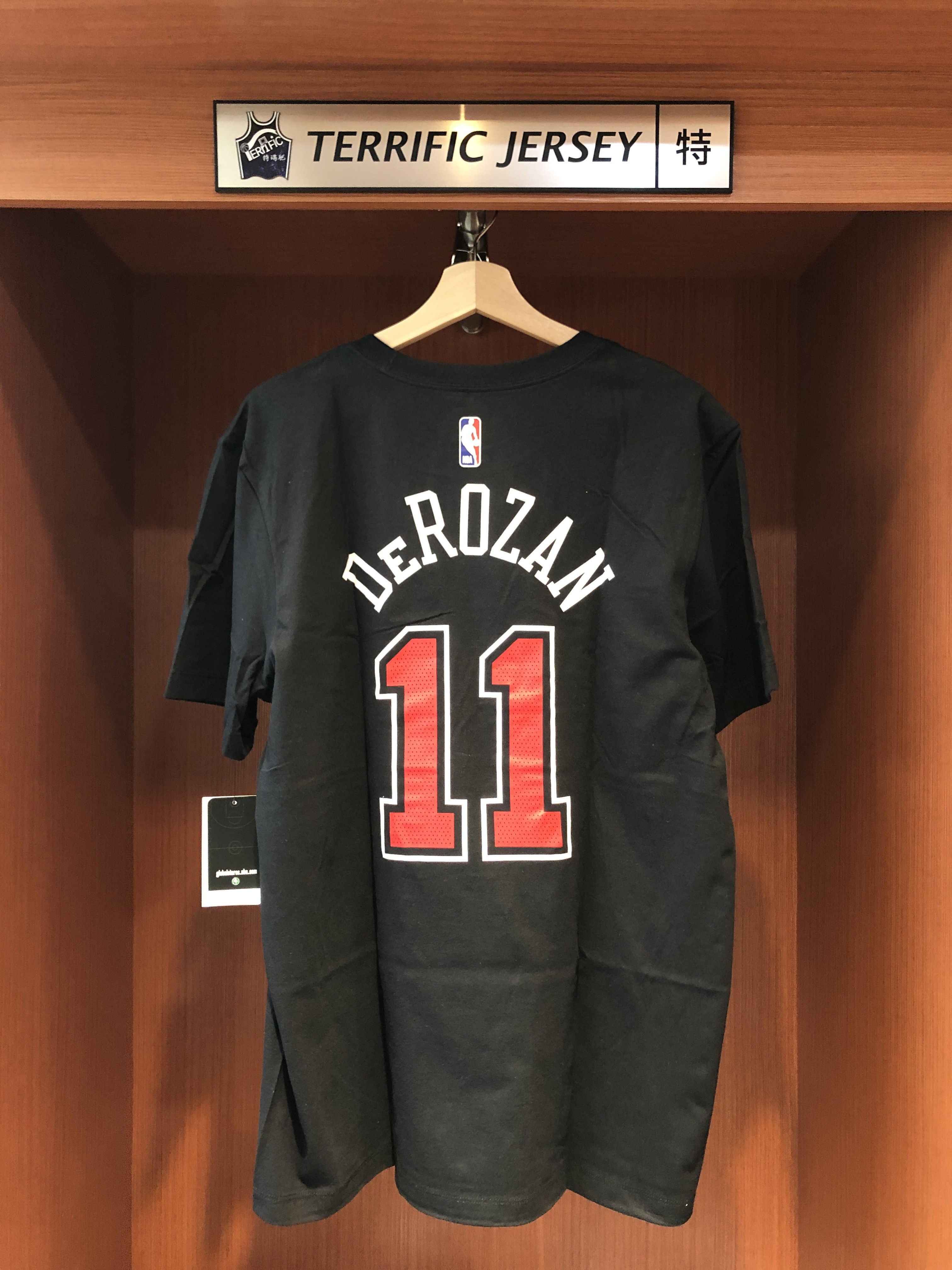 NBA短袖 Demar Derozan 芝加哥公牛黑 Statement Jordan Player Name Tee 棉質 短袖 全新