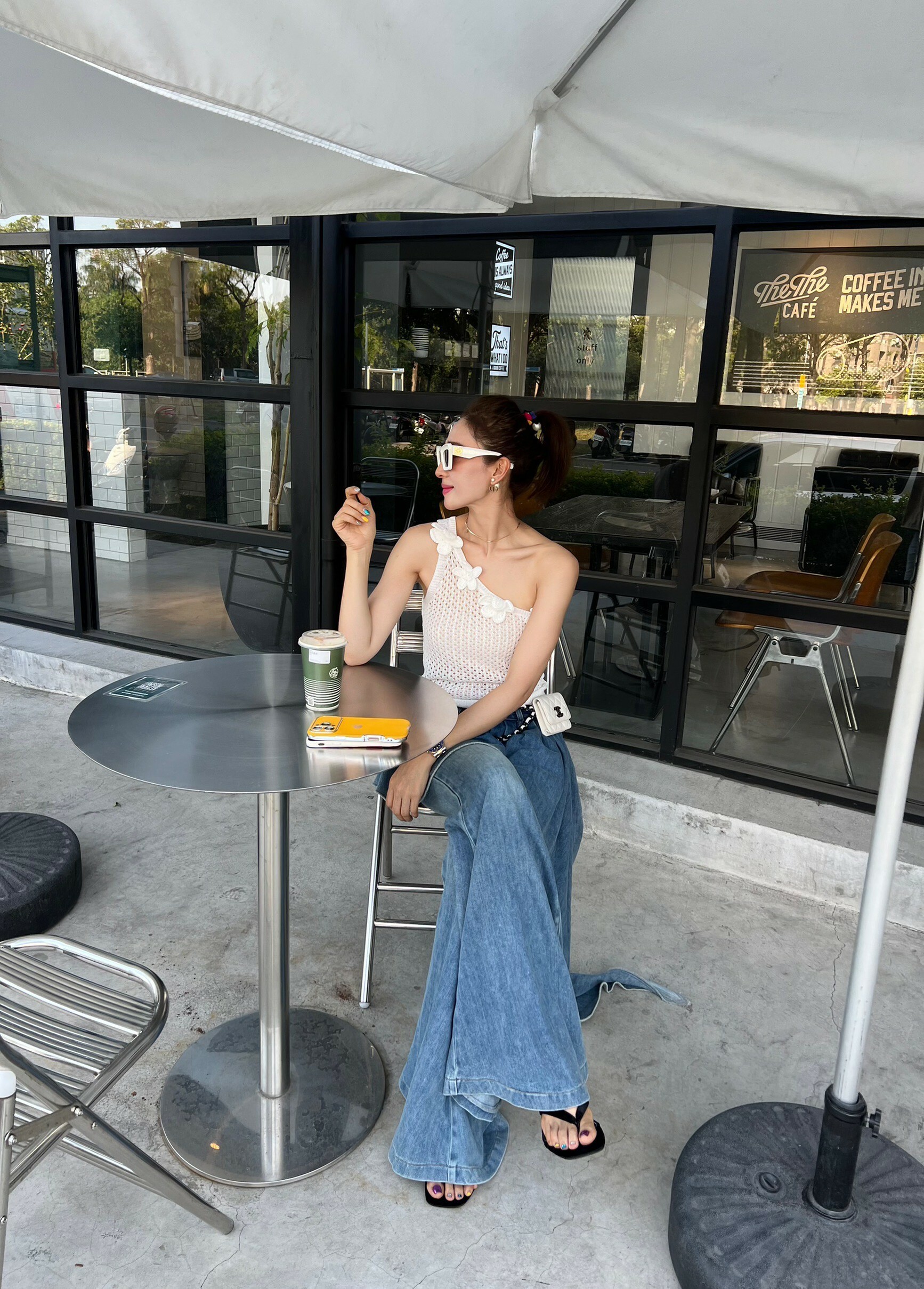 立體燒花針織單肩上衣