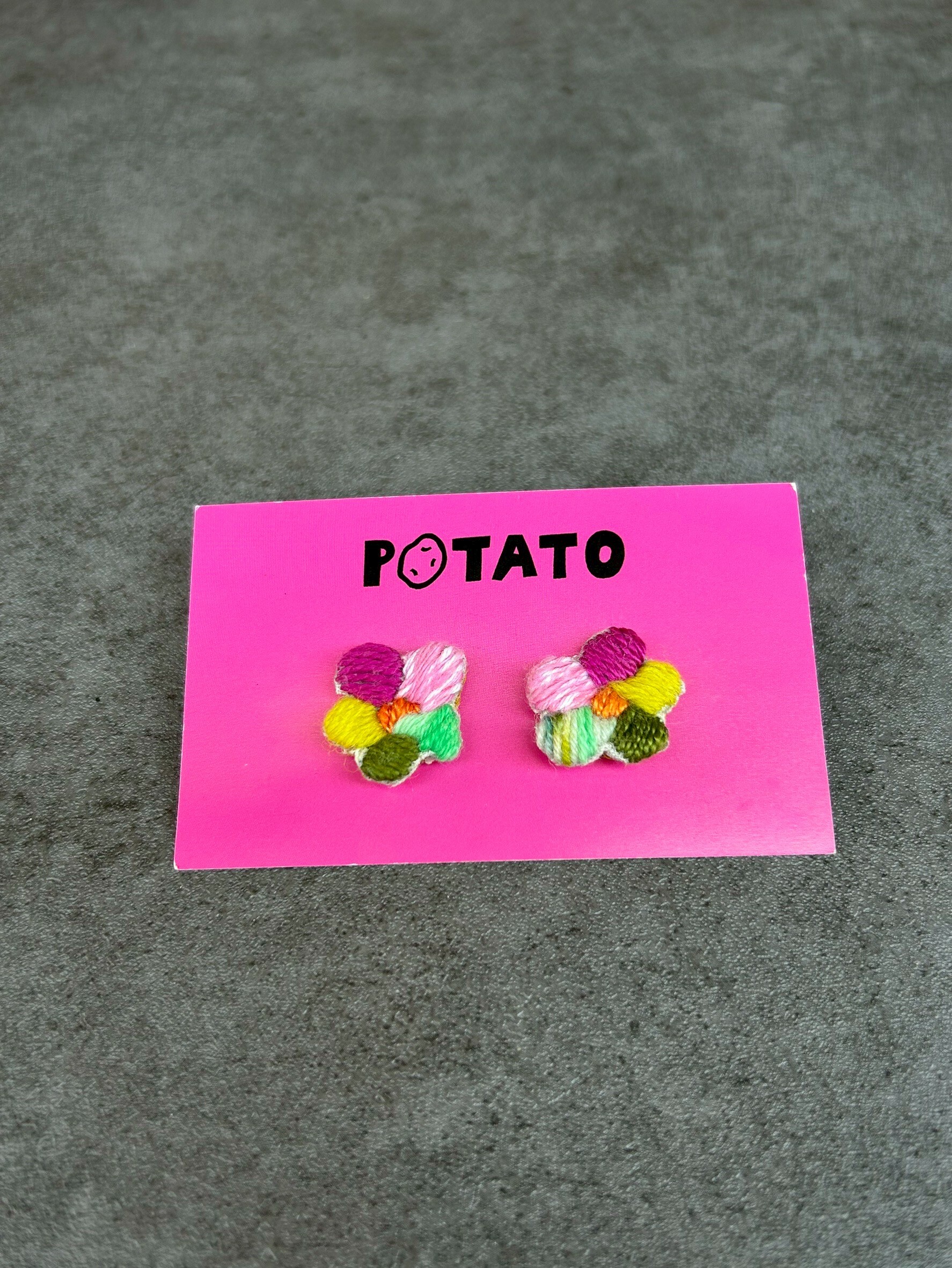 [POTATO] 刺繡小花耳夾 (PT006)
