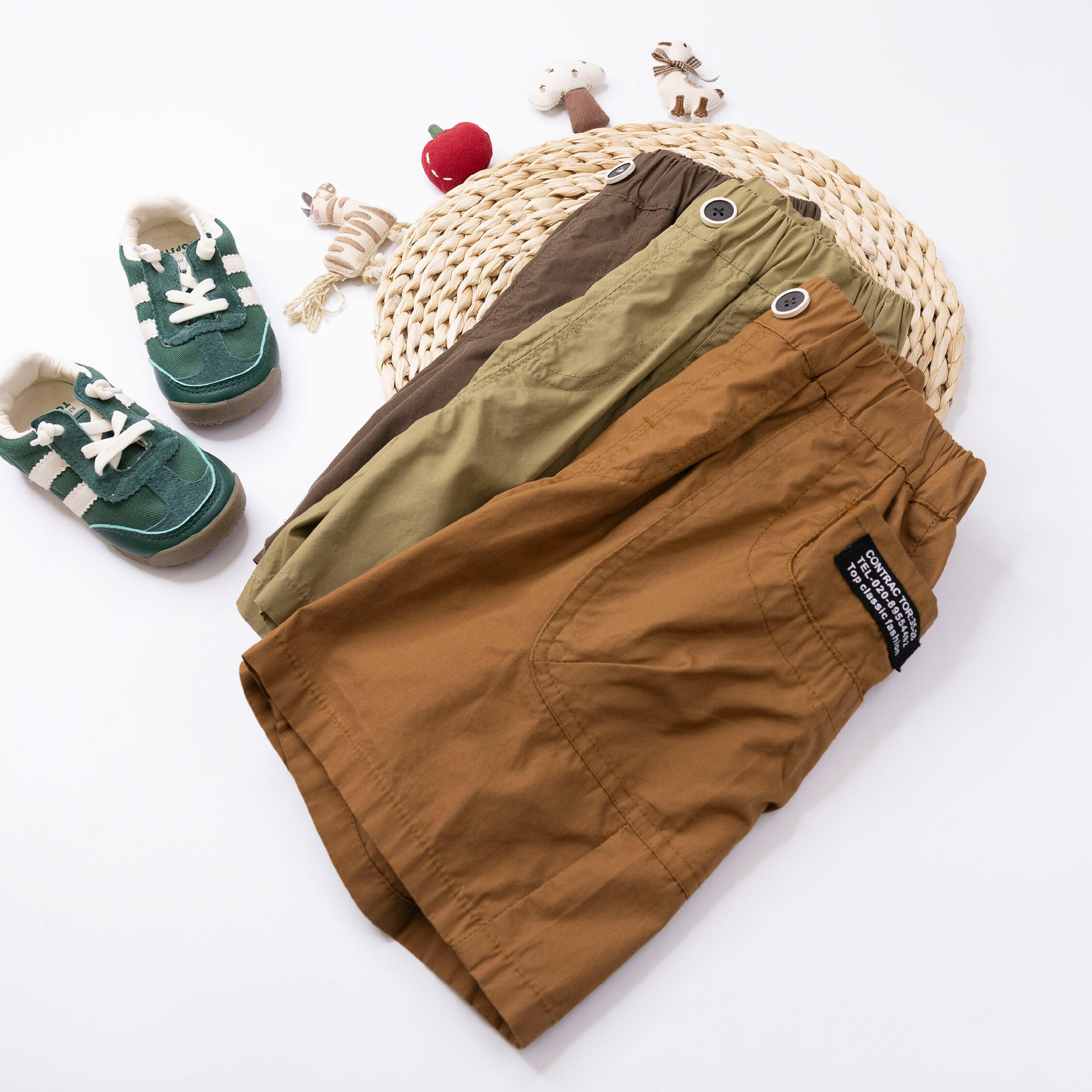 【H50242】潮流英字小標休閒短褲＊二色