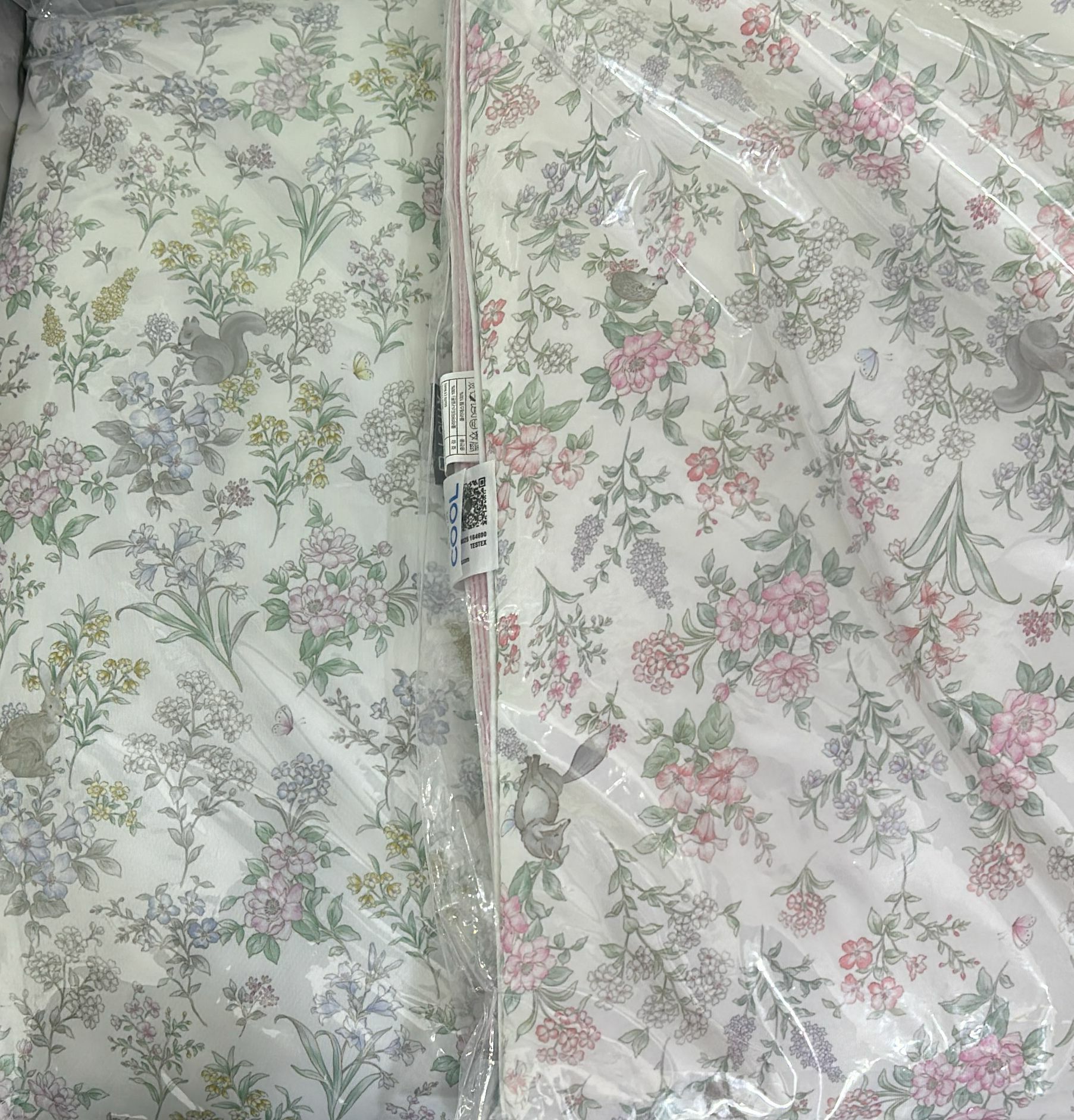 KE514  花花冰感被  藍 粉  單人 180x210 $299/1 $579/2 雙人200x230 $358/1 $699/2