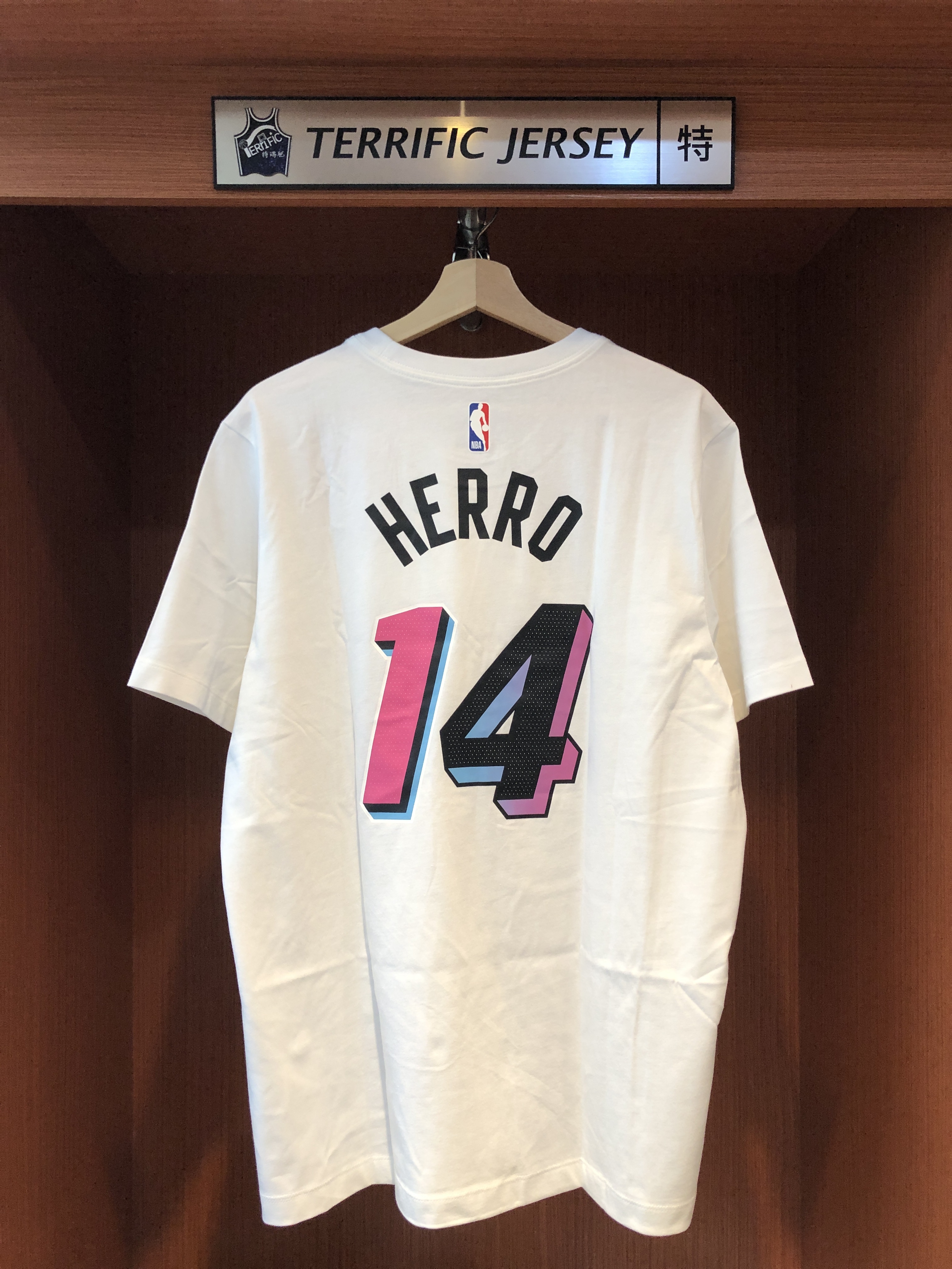 NBA短袖 Tyler Herro 邁阿密熱火城市白 City Nike Player Name Tee 棉質 短袖 全新