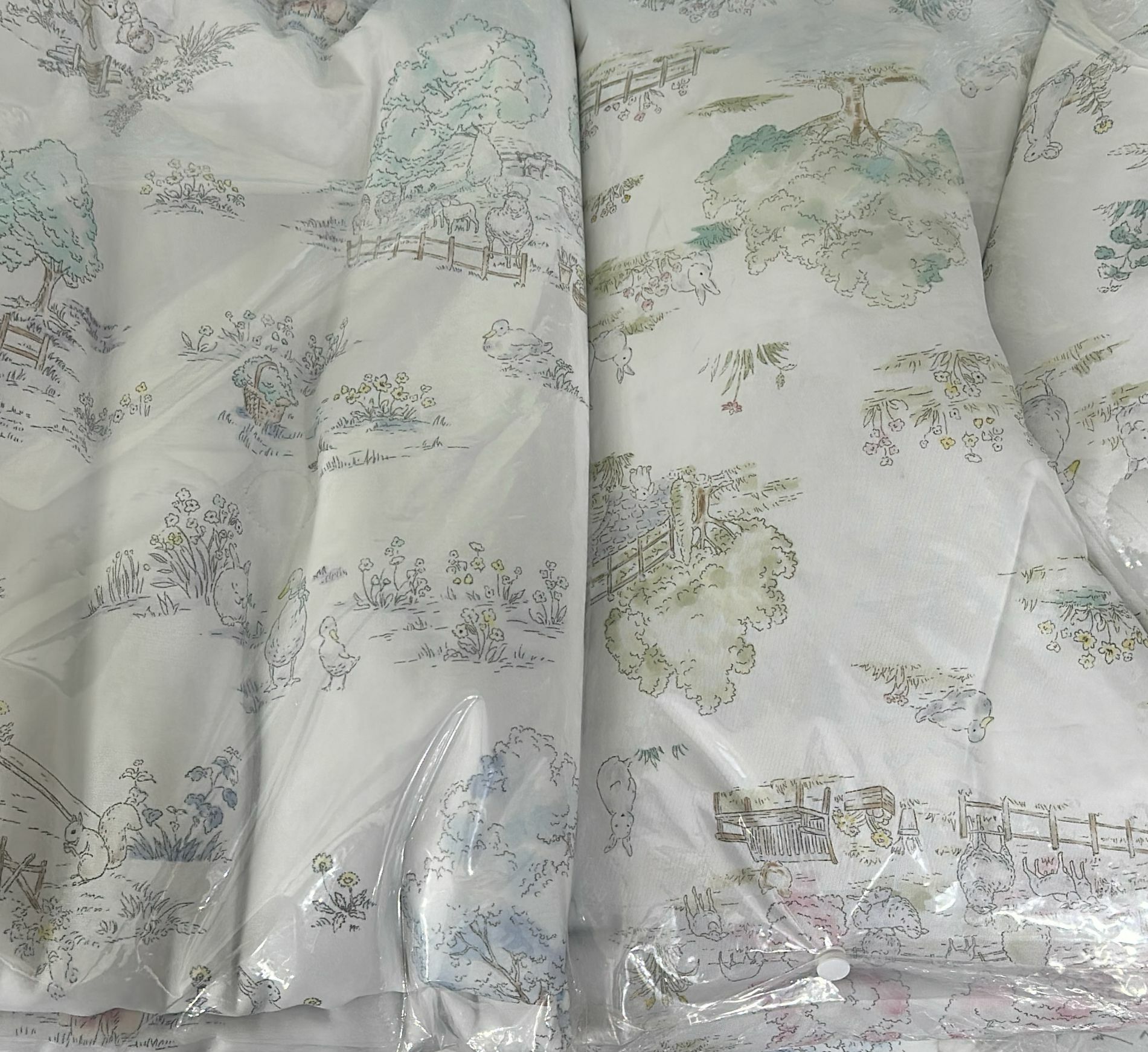 KE517  松鼠冰感被  藍 粉  單人 180x210 $299/1 $579/2 雙人200x230 $358/1 $699/2