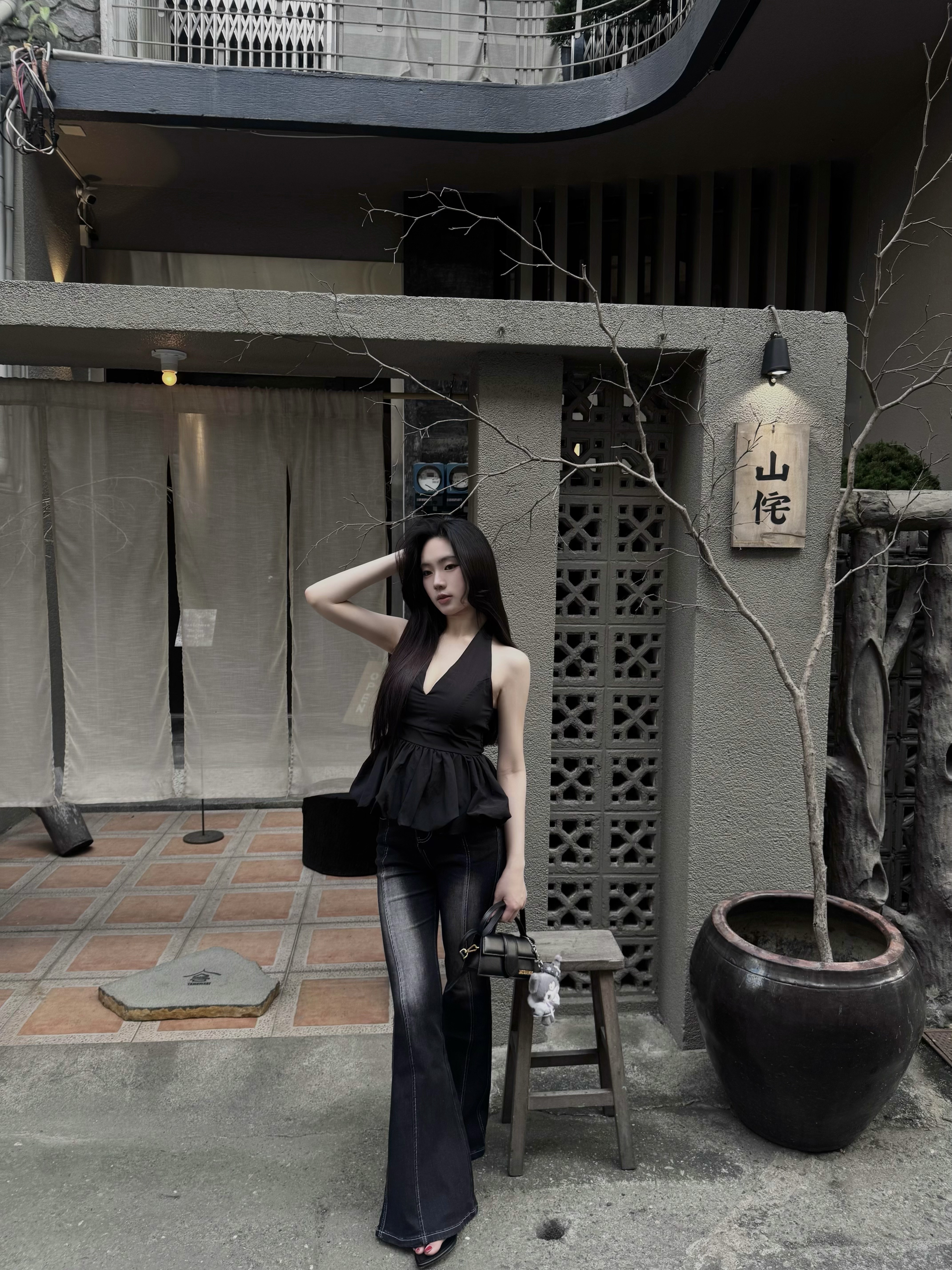 電臀細腰牛仔喇叭（有臀墊 可拆！）